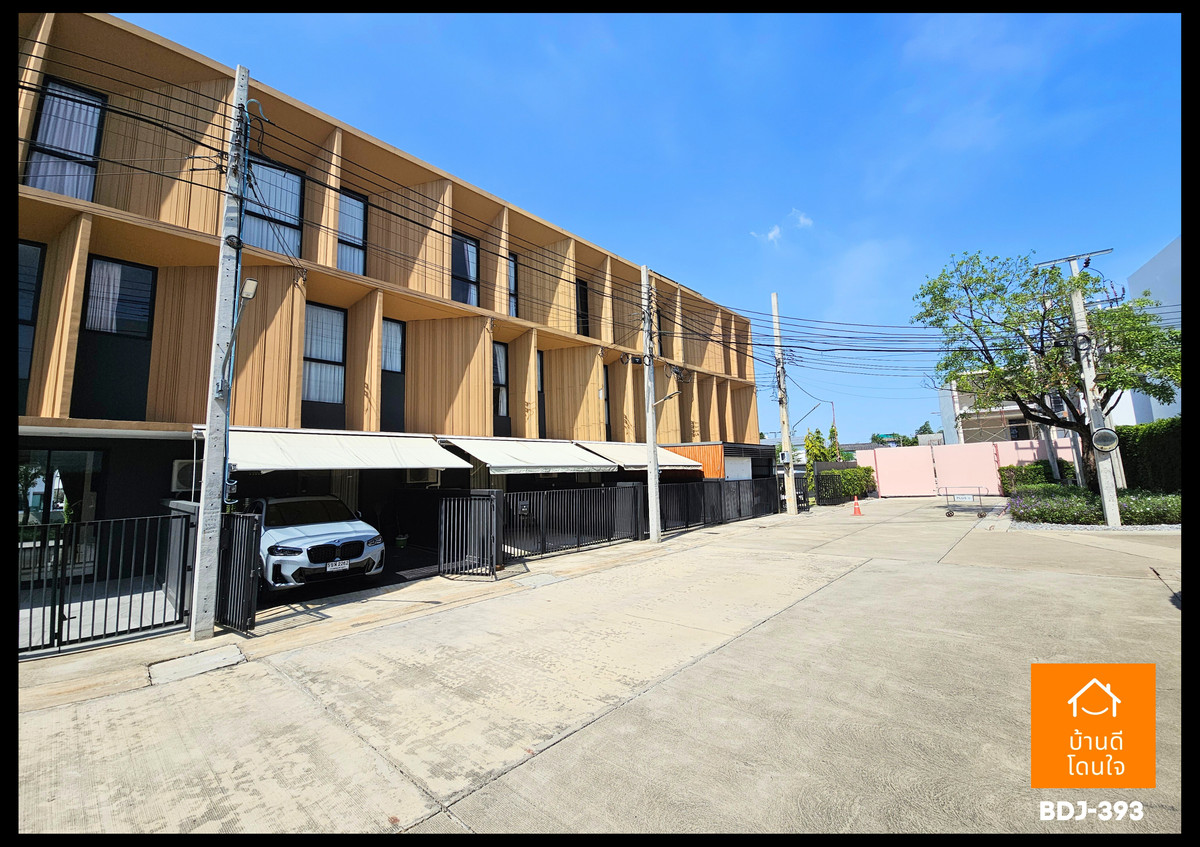 For SaleTownhomeNawamin, Ramindra : Home office for sale Plume Watcharaphon-Ekkamai (22.5 sq m) near Watcharaphon 5 intersection, decorated and ready to move in.