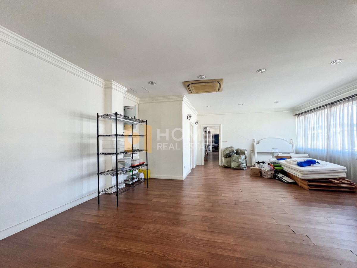 For SaleHome OfficeLadkrabang, Suwannaphum Airport : Mind Hof Romklao-Suvarnabhumi / 3 Floor (FOR SALE) BZD020