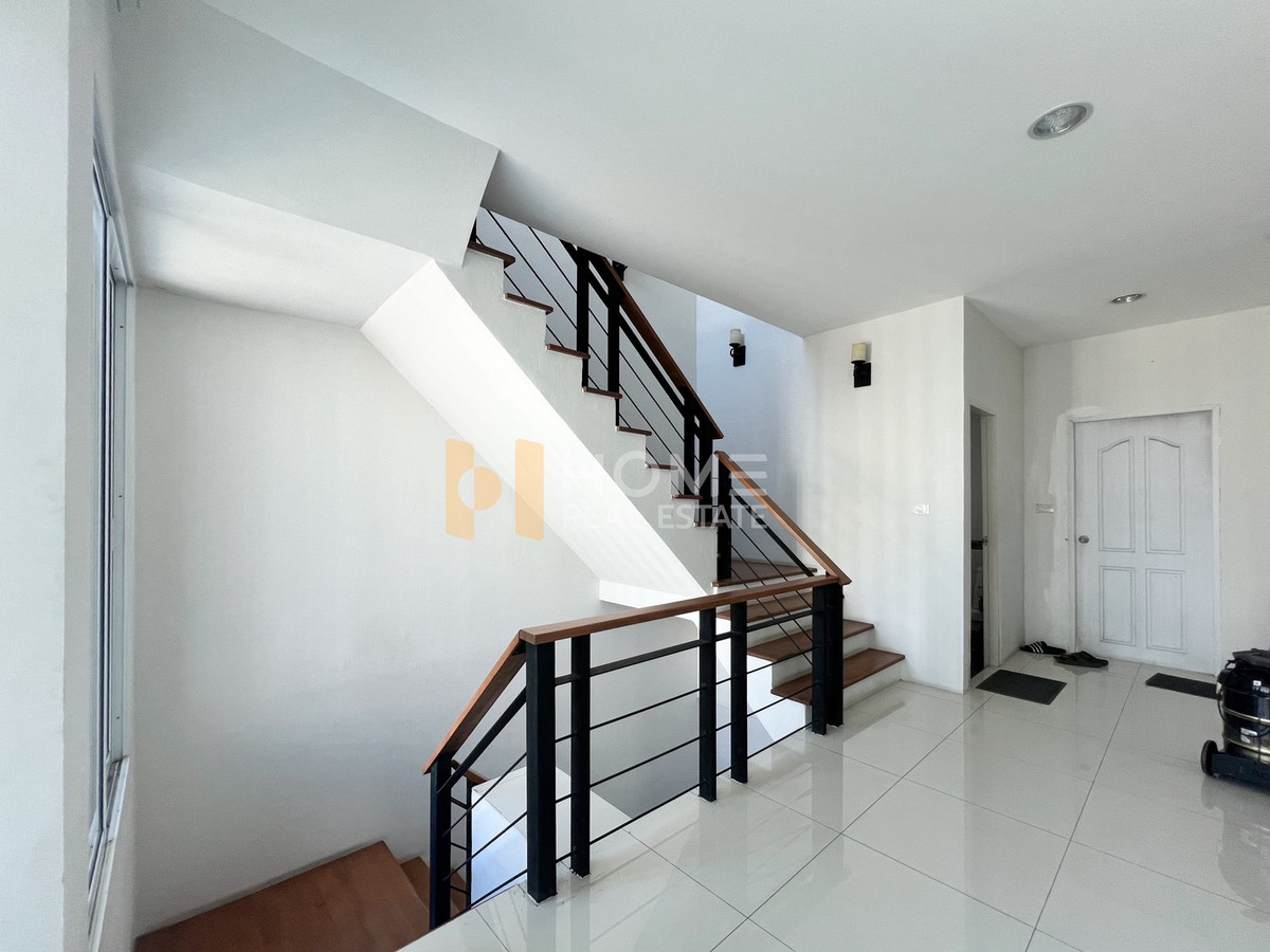 For SaleHome OfficeLadkrabang, Suwannaphum Airport : Mind Hof Romklao-Suvarnabhumi / 3 Floor (FOR SALE) BZD020