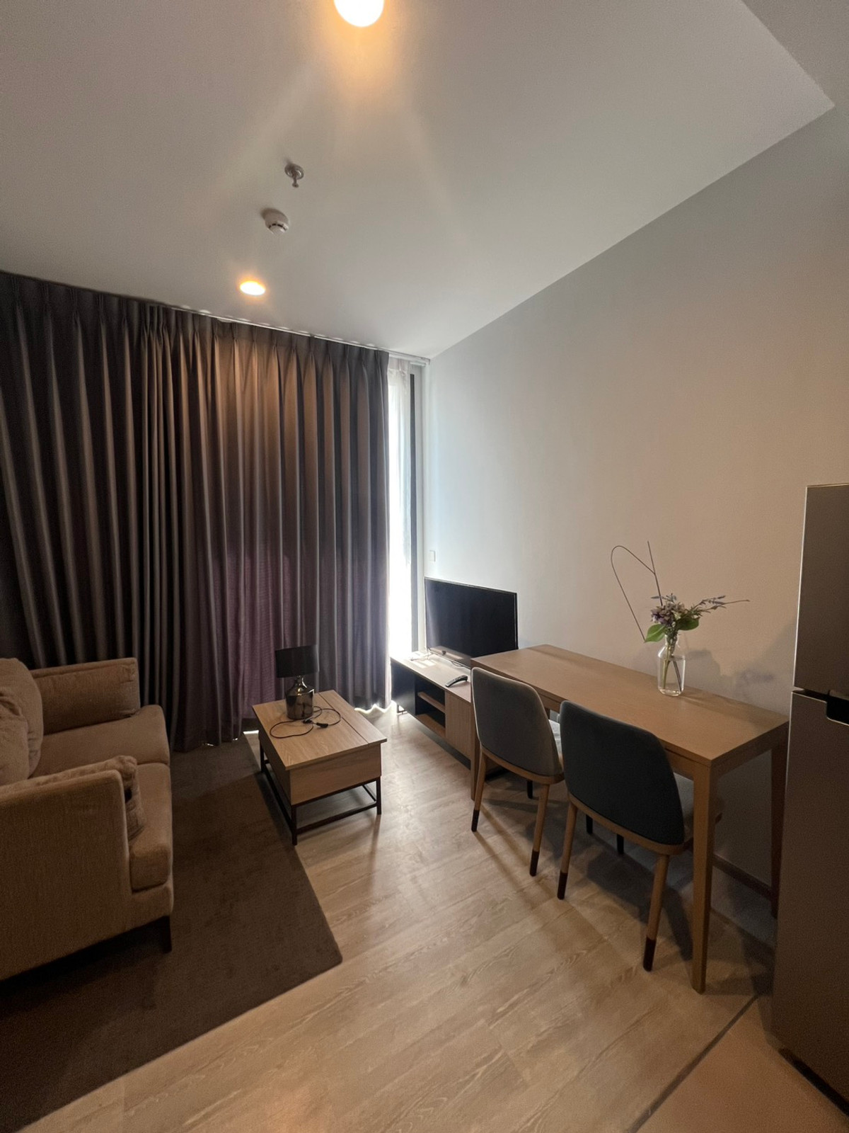 For RentCondo : ให้เช่า ห้องมุม วิวสวย XT Ekkamai