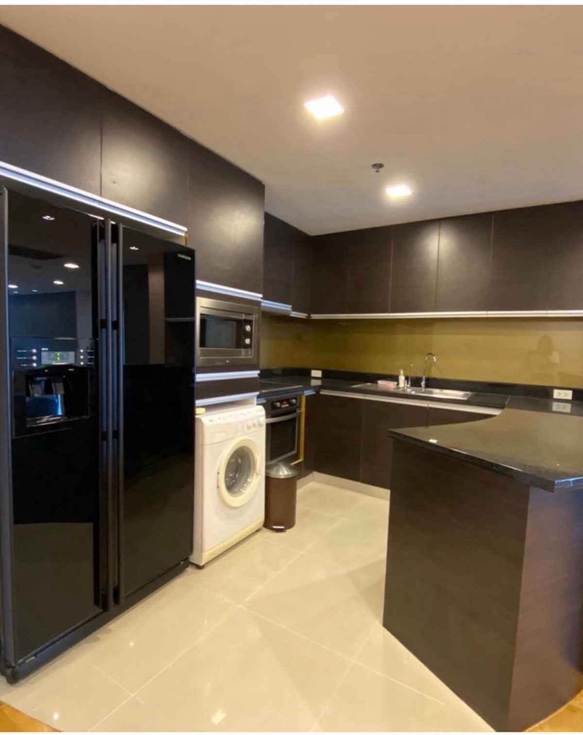 For SaleCondoWongwianyai, Charoennakor : For sale with tenant Urbano Absolute Sathorn Taksin price 24,000,000 baht [JZs251127]