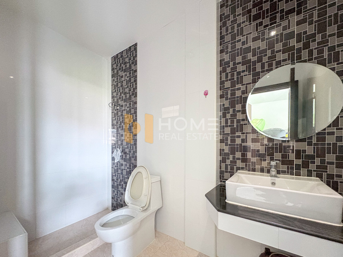 ขายโฮมออฟฟิศเกษตรศาสตร์ รัชโยธิน : ใกล้ BTS เสนานิคม เพียง 800 ม. 🔥 โฮมออฟฟิศ ตึกแถว เสนานิคม 1 ซอย 24 / 4 ชั้น (ขาย), Home Office Senanikom 1 Soi 24 / 4 Storey (FOR SALE) TPM092