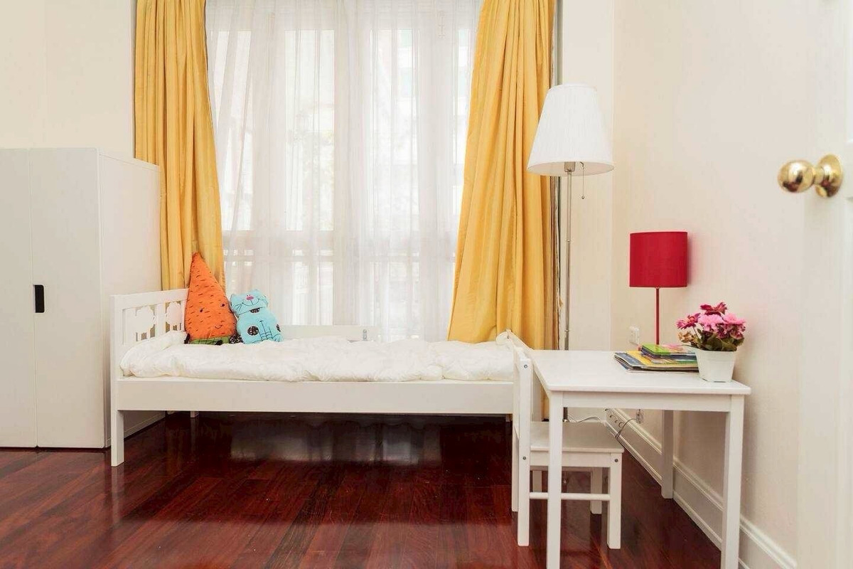 For SaleHouseSukhumvit, Asoke, Thonglor : 🏡 Luxury House for Sale in Sukhumvit 📍 Close to BTS Phrom Phong ✨ Beautifully decorated and fully furnished 🏊‍♂️ Comes with a private swimming pool 🌳 Surrounded by greenery with a peaceful atmosphere 🛍 Close to shopping malls 🏫 Near international sc