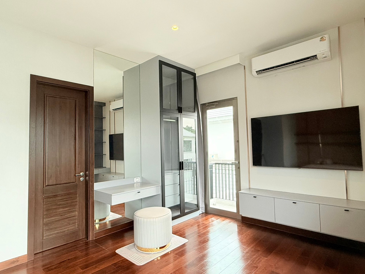 For RentHouseLadkrabang, Suwannaphum Airport : Perfect Masterpiece Sukhumvit 77 / 4 Bedrooms (FOR RENT), Perfect Masterpiece Sukhumvit 77 / 4 Bedrooms (FOR RENT) POON046