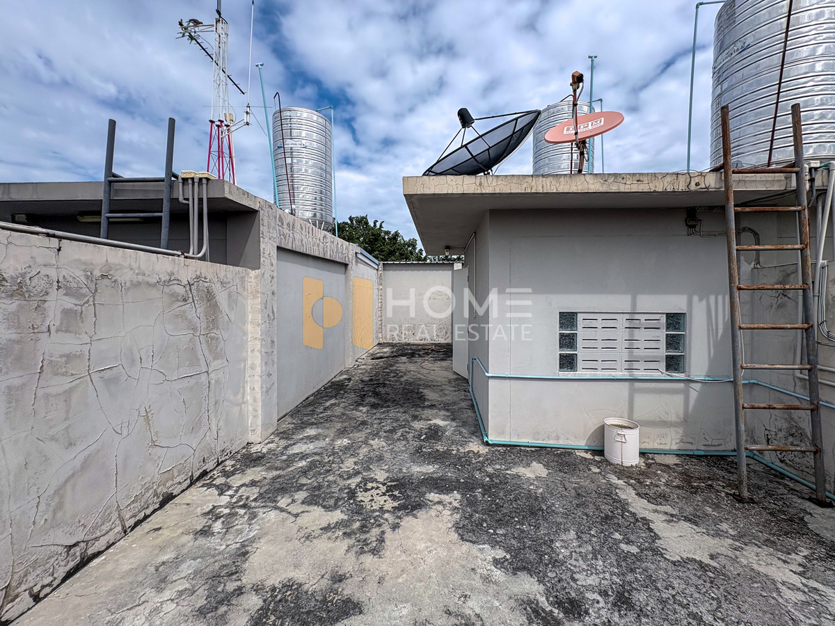 ขายโฮมออฟฟิศเกษตรศาสตร์ รัชโยธิน : ใกล้ BTS เสนานิคม เพียง 800 ม. 🔥 โฮมออฟฟิศ ตึกแถว เสนานิคม 1 ซอย 24 / 4 ชั้น (ขาย), Home Office Senanikom 1 Soi 24 / 4 Storey (FOR SALE) TPM092