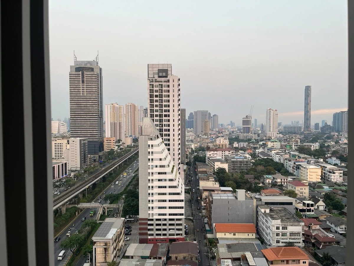 For RentCondoWongwianyai, Charoennakor : @condocurator📍For rent The Room BTS Wongwian Yai, fully furnished [PM4305]