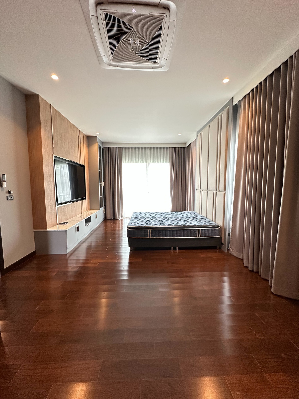 For RentHouseLadkrabang, Suwannaphum Airport : Perfect Masterpiece Sukhumvit 77 / 4 bedrooms (FOR RENT), Perfect Masterpiece Sukhumvit 77 / 4 Bedrooms (FOR RENT) POON045