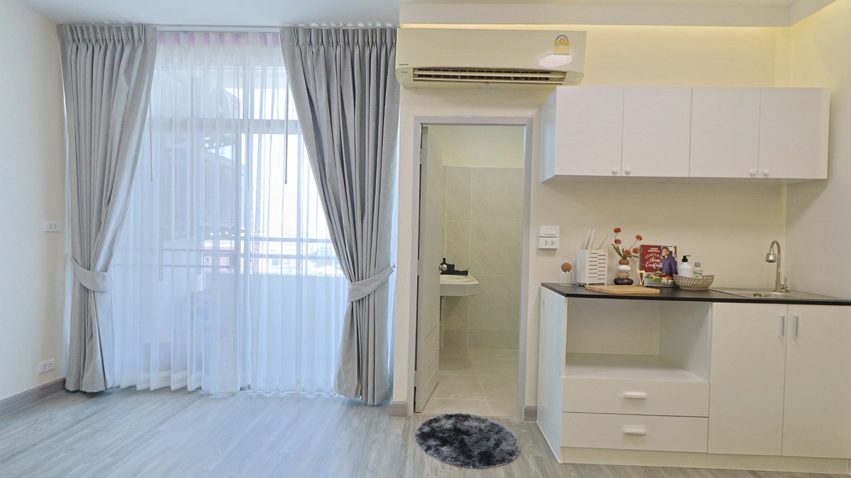 ขายคอนโดพัฒนาการ ศรีนครินทร์ : 🏙💥 Thai Rong Tower พัฒนาการ 🌟📌 ราคาดีสุดในโซนพัฒนาการ! คอนโด 41 ตร.ม. รีโนเวทใหม่ 1.49 ลบ.