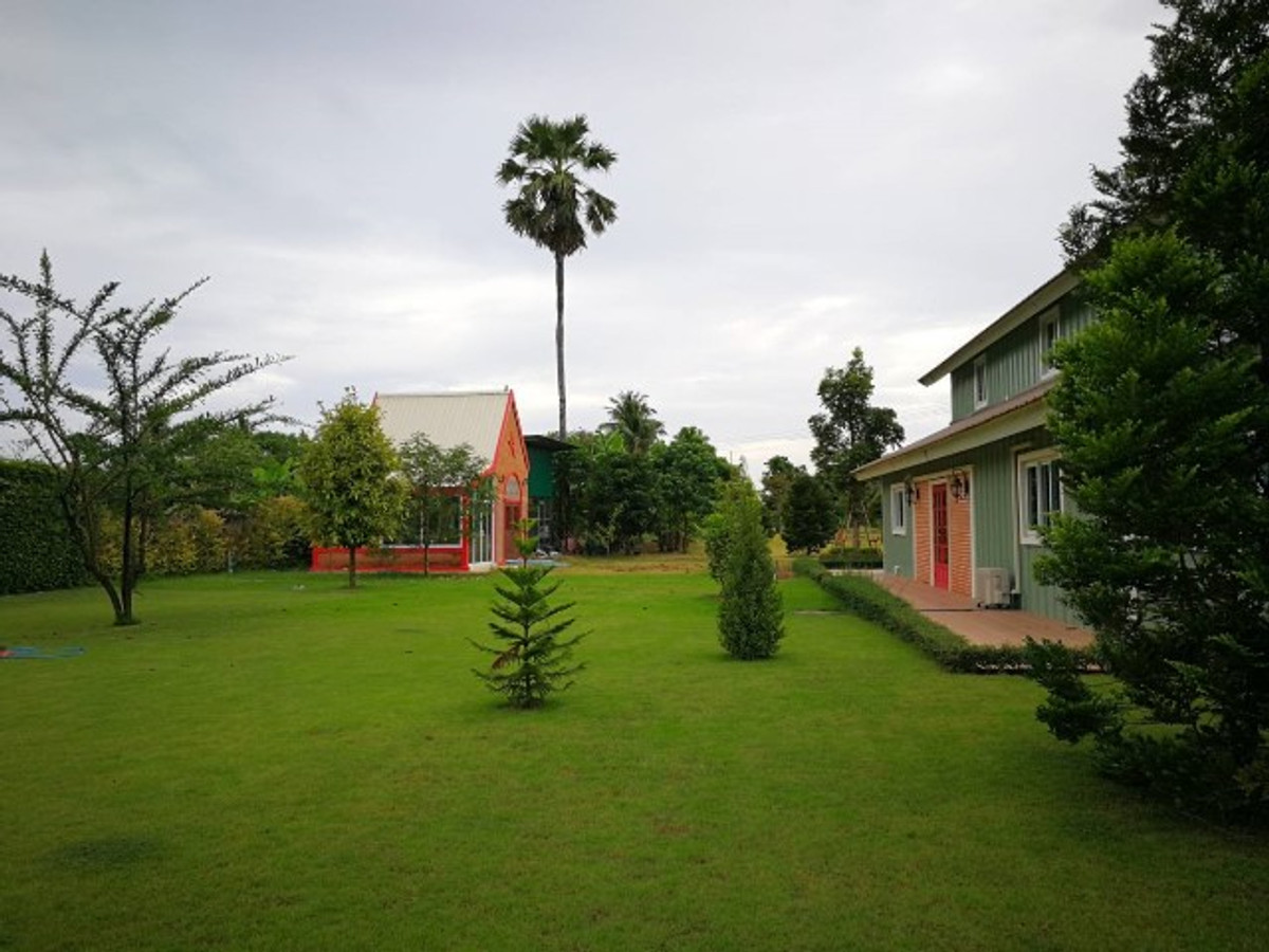 ขายที่ดินราชบุรี : ขาย ที่ดิน 13-0-15.9 ไร่ ริมแม่น้ำแม่กลอง พร้อมบ้าน 4 หลัง สไตล์ Barn House บางโตนด โพธาราม  ราชบุรี  