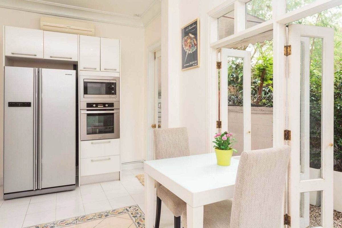 For SaleHouseSukhumvit, Asoke, Thonglor : 🏡 Luxury House for Sale in Sukhumvit 📍 Close to BTS Phrom Phong ✨ Beautifully decorated and fully furnished 🏊‍♂️ Comes with a private swimming pool 🌳 Surrounded by greenery with a peaceful atmosphere 🛍 Close to shopping malls 🏫 Near international sc