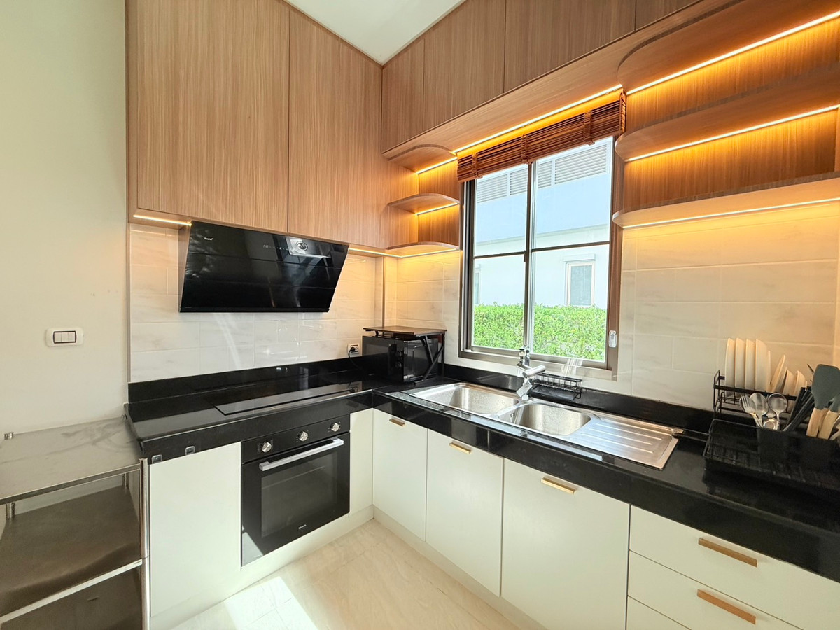 For RentHouseLadkrabang, Suwannaphum Airport : Perfect Masterpiece Sukhumvit 77 / 4 Bedrooms (FOR RENT), Perfect Masterpiece Sukhumvit 77 / 4 Bedrooms (FOR RENT) POON046