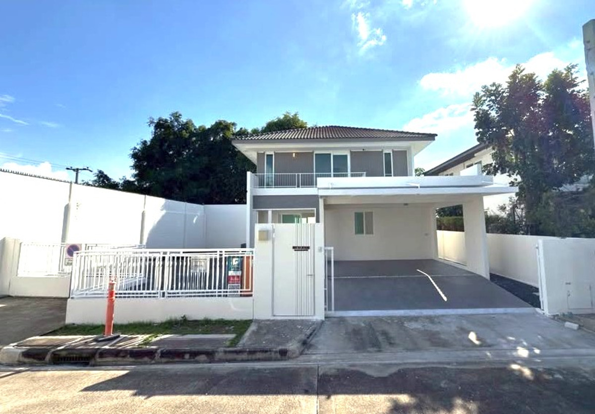 For SaleHouseLadkrabang, Suwannaphum Airport : Mantana Onnut - Wongwaen 5 / 3 Bedrooms (FOR SALE) POON049