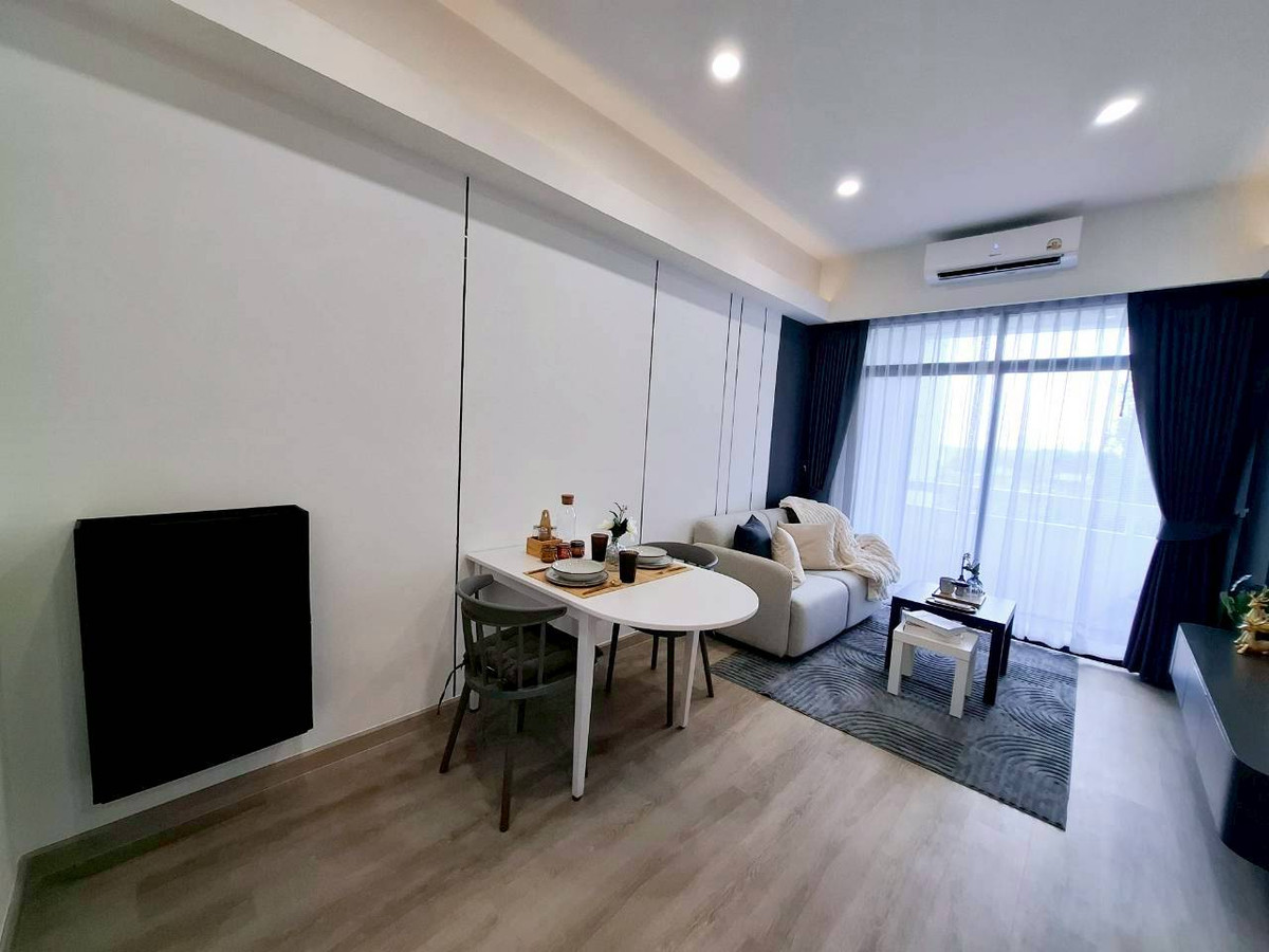 For SaleCondoPattanakan, Srinakarin : sell !! St. Charm Condominium, spacious room, beautifully decorated, ready to move in. Near the skytrain station