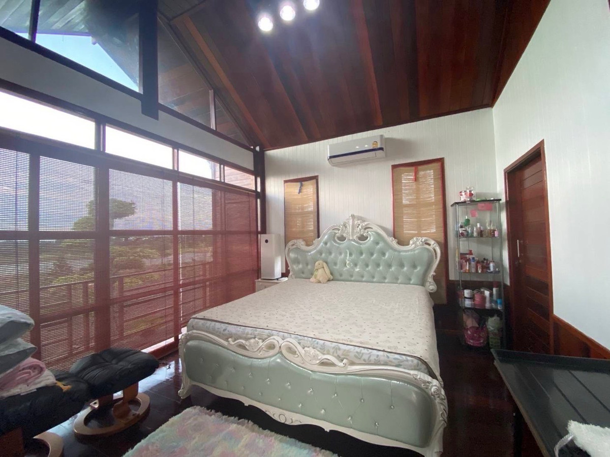 ขายบ้านนครปฐม : 📢👇 ราคาดีที่หาไม่ได้ง่าย ๆ! บ้านพร้อมโกดัง บนพื้นที่ใหญ่ ขายต่ำกว่าทุนการก่อสร้าง คุ้มค่าในการเป็นเจ้าของ ออกแบบและก่อสร้างอย่างพิถีพิถัน เดินทางสะดวก ใกล้แหล่งชุมชนและสิ่งอำนวยความสะดวกครบครัน