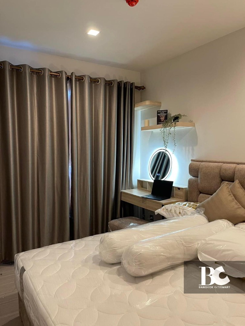 ขายคอนโดพระราม 9 เพชรบุรีตัดใหม่ RCA : 🔥ขายด่วน🔥ไลฟ์ อโศก ไฮป์* ใกล้สถานีรถไฟฟ้า MRT พระราม 9 เฟอร์นิเจอร์ครบ พร้อมเข้าอยู่