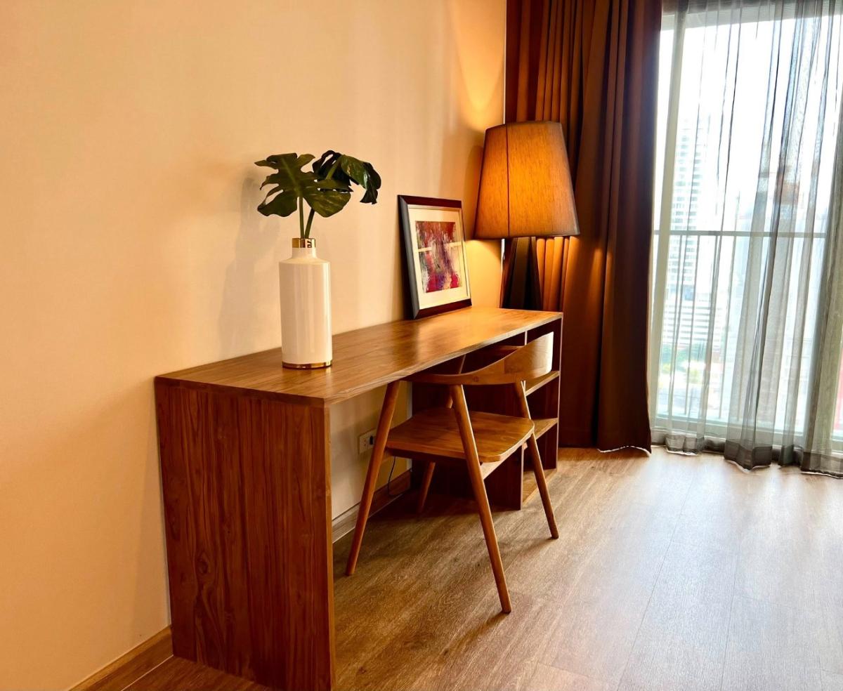 ให้เช่าคอนโดสุขุมวิท อโศก ทองหล่อ : 🔥ให้เช่าด่วน🔥โนเบิล โซโล ห้องกว้าง วิวสวย เฟอร์นิเจอร์ครบพร้อมเข้าอยู่ ใกล้รถไฟฟ้า BTS ทองหล่อ