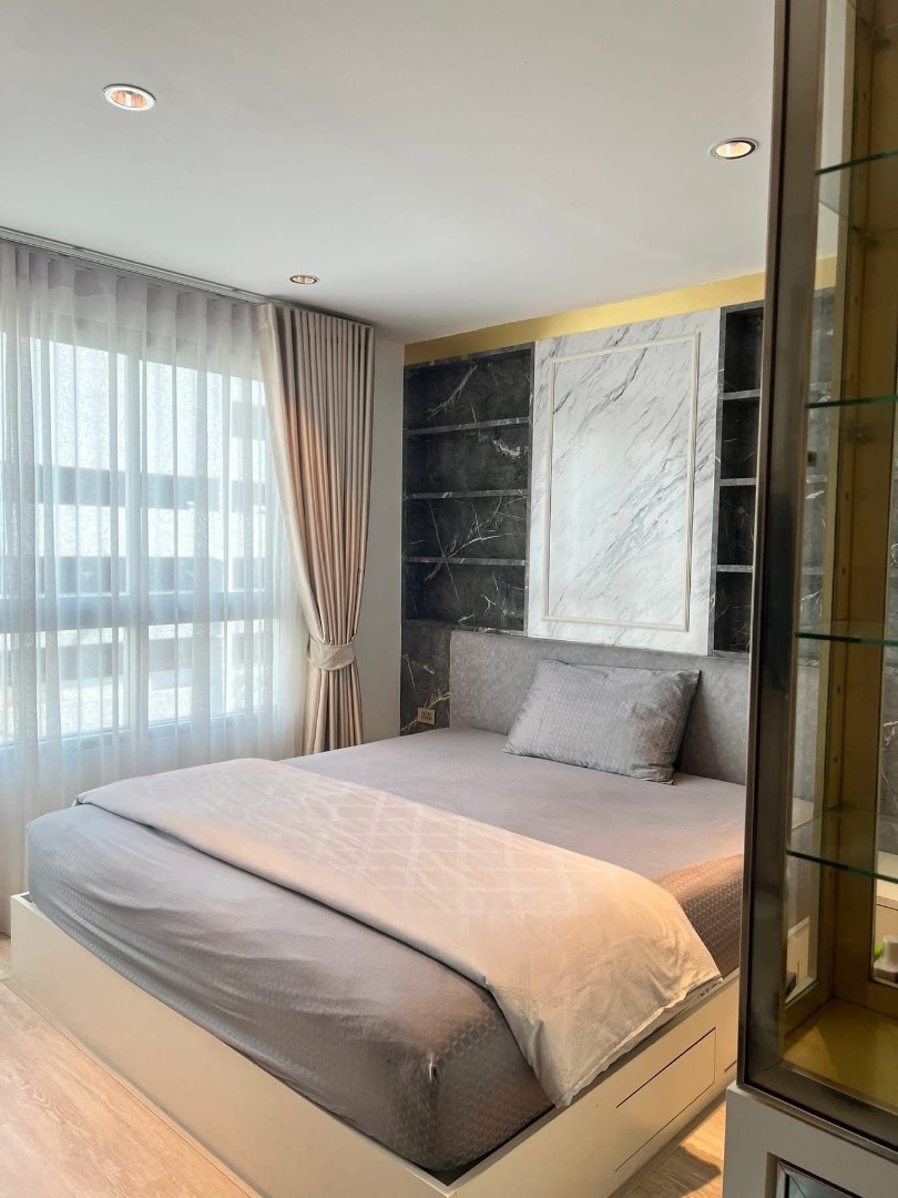 For RentCondoSukhumvit, Asoke, Thonglor : 🔥Urgent for rent🔥The Clover Thonglor, spacious room, fully furnished, ready to move in, near BTS Thonglor