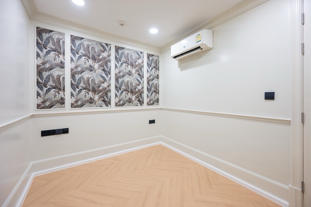 For SaleCondoRama3 (Riverside),Satupadit : 📢Newly renovated! A real waterfront unit with a large combined corner unit, spacious, airy, and very private. Enjoy a calm and peaceful atmosphere, perfect for anyone who values comfort, convenience, and a relaxed lifestyle.