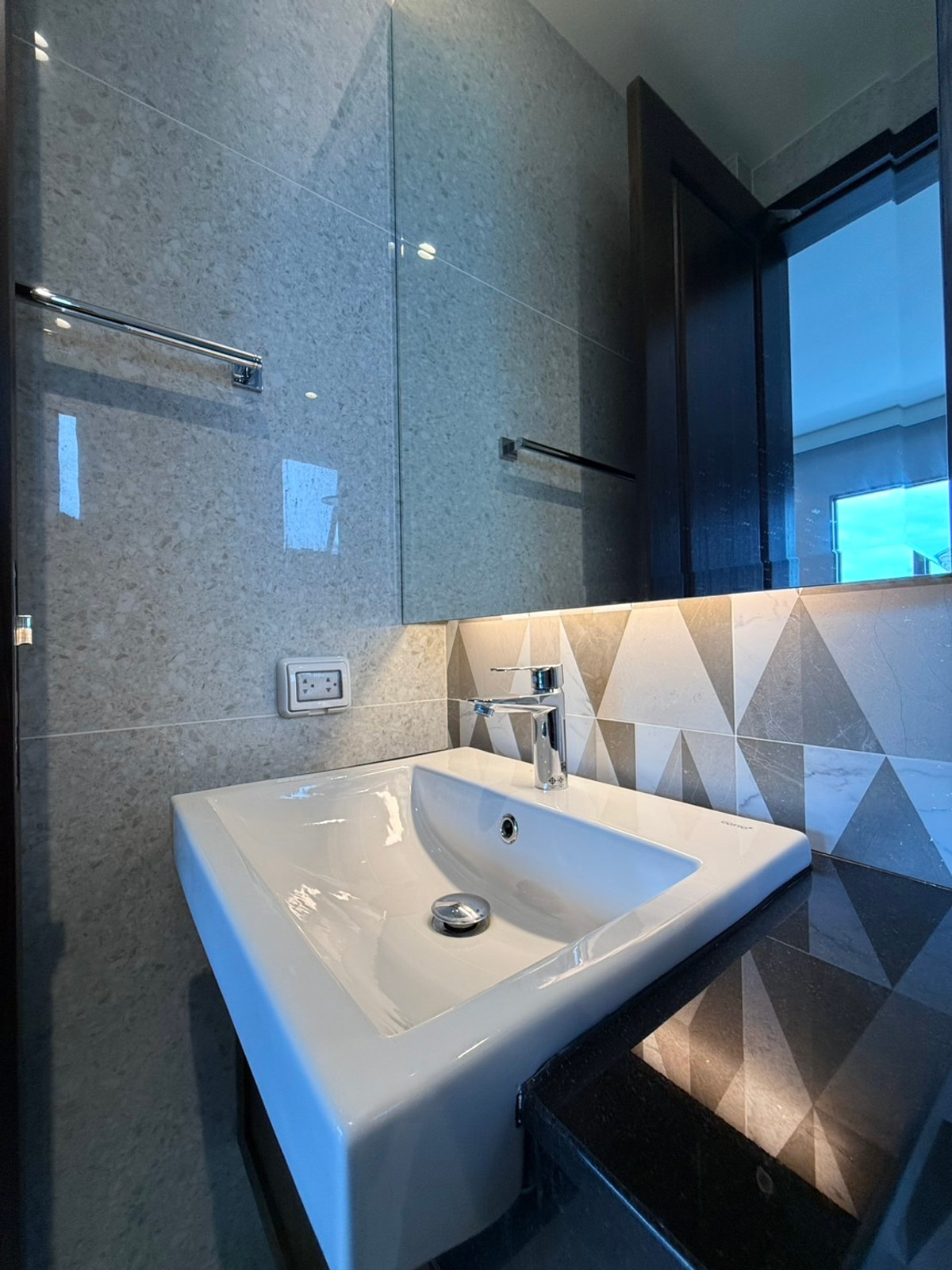 For RentHouseLadkrabang, Suwannaphum Airport : Perfect Masterpiece Sukhumvit 77 / 4 Bedrooms (FOR RENT), Perfect Masterpiece Sukhumvit 77 / 4 Bedrooms (FOR RENT) POON046