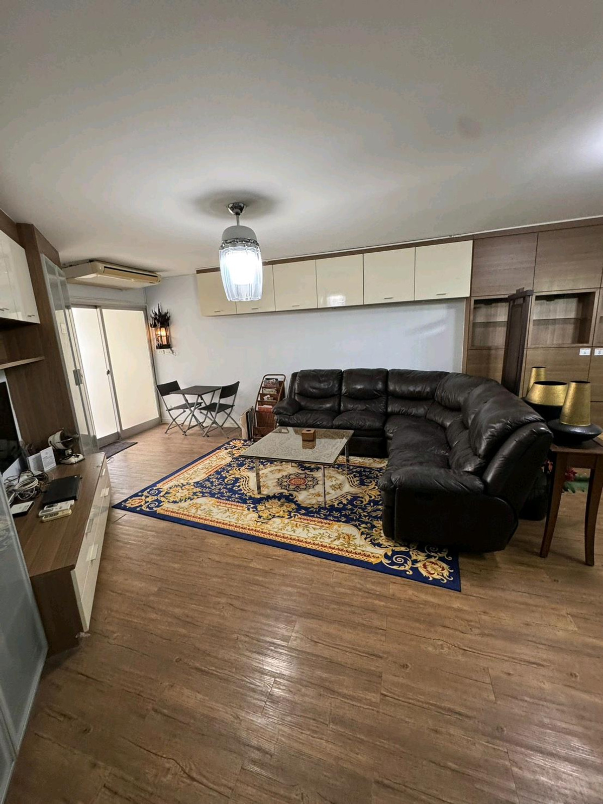 ให้เช่าคอนโดพระราม 3 สาธุประดิษฐ์ : for rent sv city rama3 only25k per month 98sqm. 3bedrokm 3 bathroom please add line paolin1