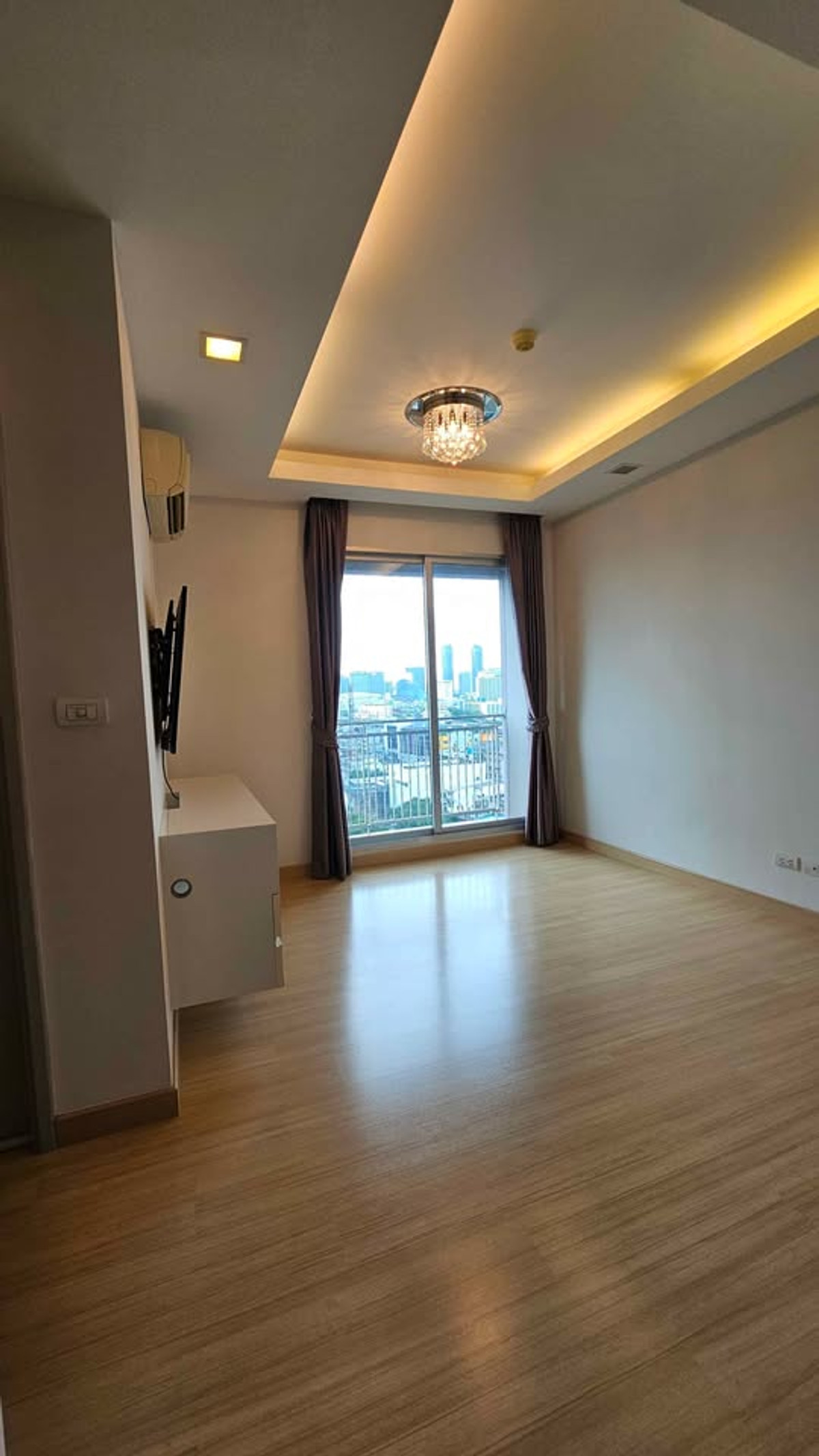 ขายคอนโดพระราม 9 เพชรบุรีตัดใหม่ RCA : ขายคอนโด Thru Thonglor ราคา 2,690,000 บาท [NCs251107]