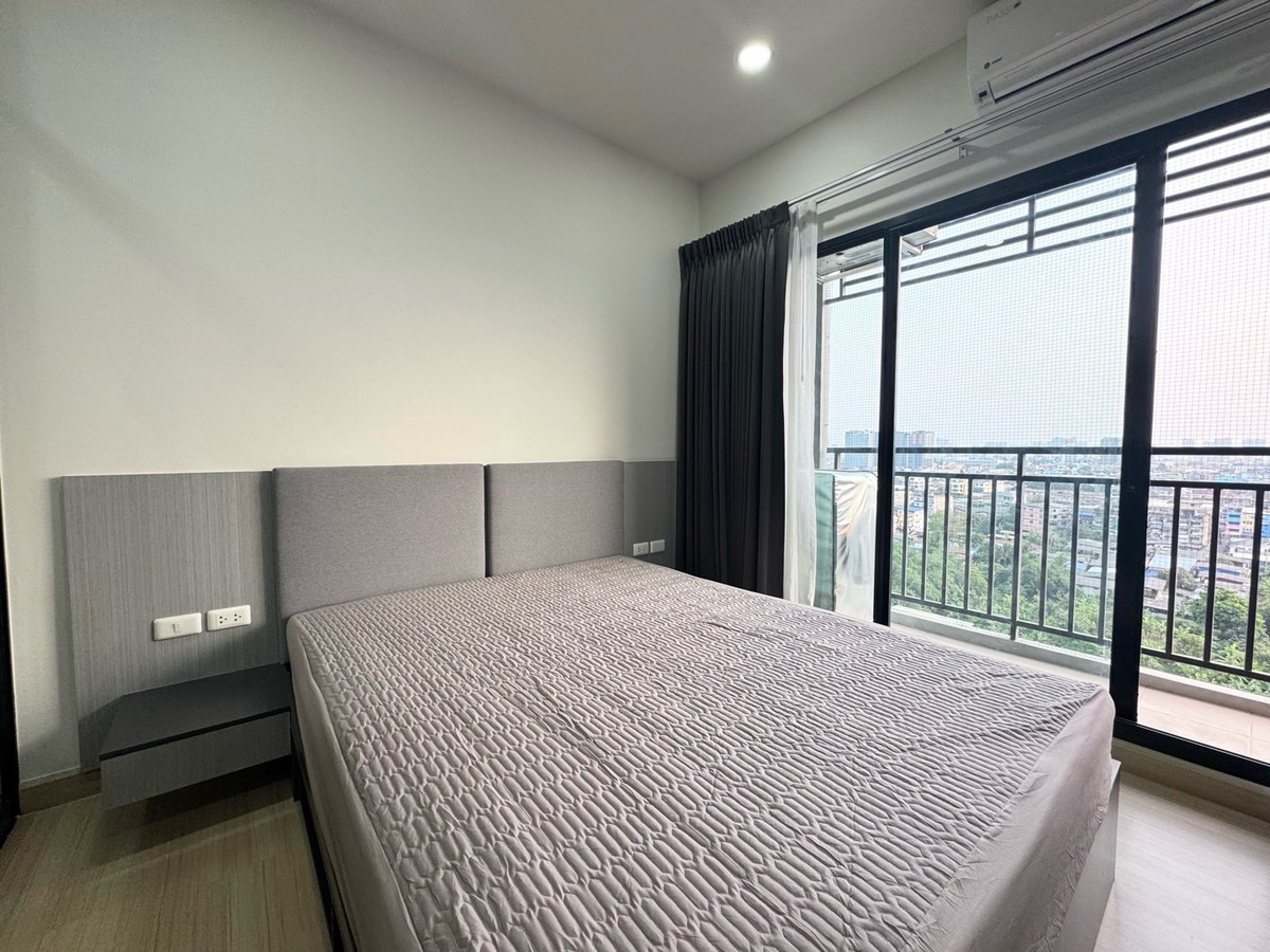 For RentCondoPinklao, Charansanitwong : @condocurator📍For rent Supalai Loft Yaek Fai Chai Station, fully furnished. There is a washing machine [PM1180]