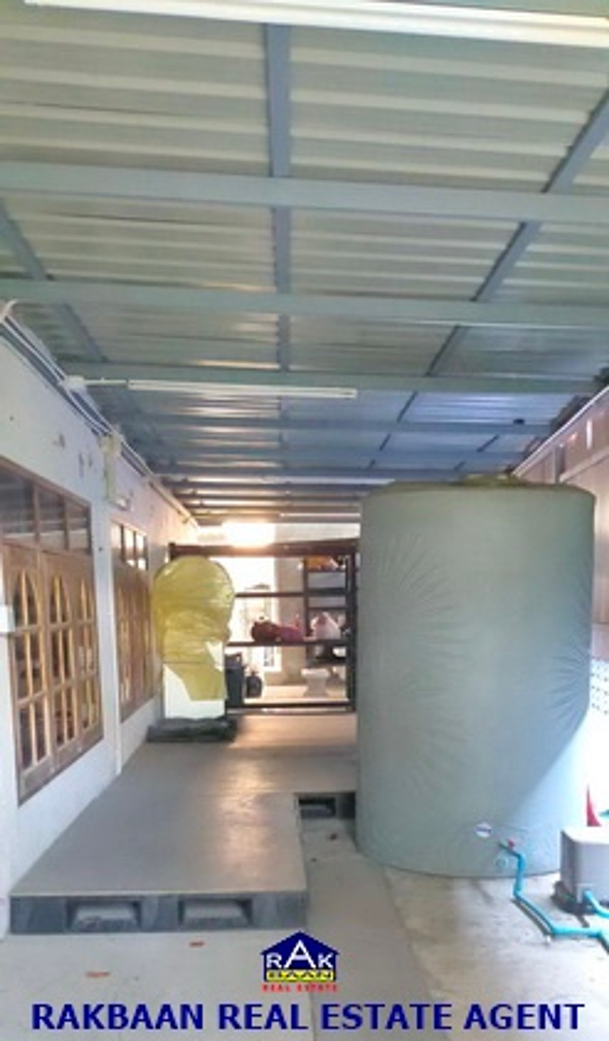 For SaleHome OfficeNonthaburi, Bang Yai, Bangbuathong : Home office for sale with warehouse Well decorated, ready to use immediately, 137 sq m, location Soi Chulin Chuan 4, Bang Bua Thong, Nonthaburi.