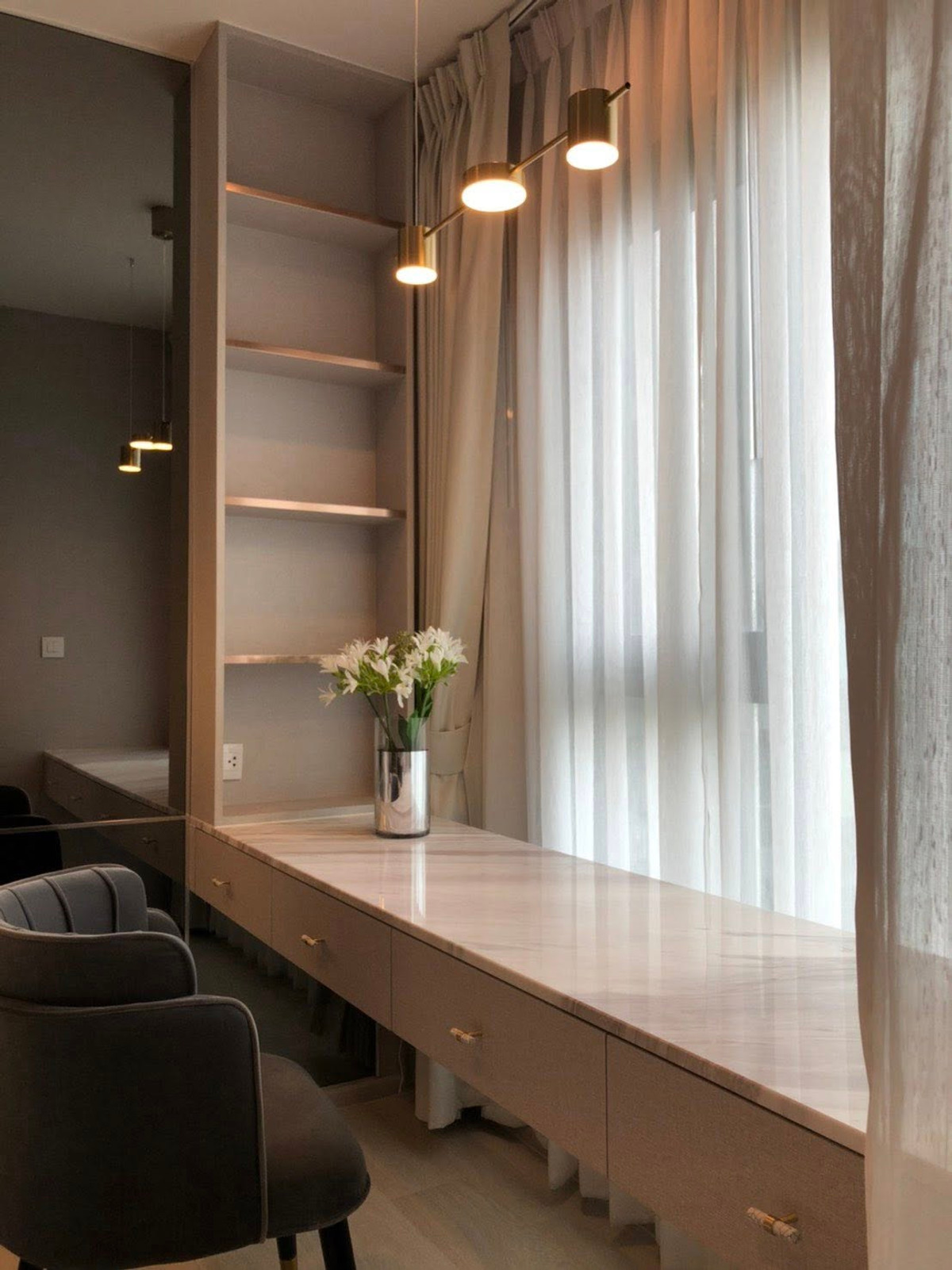 ให้เช่าคอนโดวิทยุ ชิดลม หลังสวน : ✨ GT15945 |  คอนโด Life One Wireless เดินทางสะดวก ใกล้รถไฟฟ้าบีทีเอส มีรถรับส่ง ห้องสวย เฟอร์นิเจอร์ครบ พร้อมอยู่!