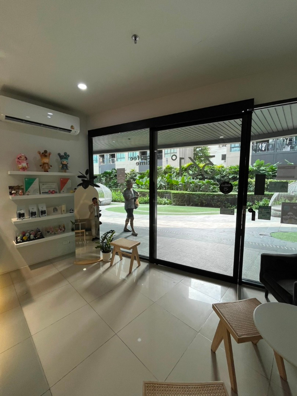 For SaleCondoOnnut, Udomsuk : Elio Del Nest 📞 092-690-5445 Rare Item! Commercial shop under the condo in a prime location near BTS Udomsuk For sale with tenant | Yield 6.28%*