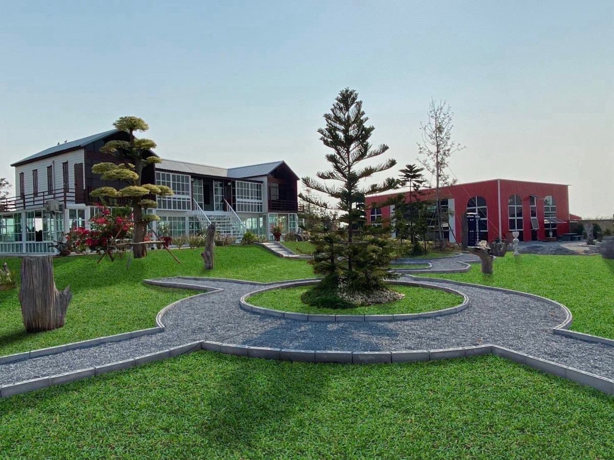 ขายบ้านนครปฐม : 📢👇 ราคาดีที่หาไม่ได้ง่าย ๆ! บ้านพร้อมโกดัง บนพื้นที่ใหญ่ ขายต่ำกว่าทุนการก่อสร้าง คุ้มค่าในการเป็นเจ้าของ ออกแบบและก่อสร้างอย่างพิถีพิถัน เดินทางสะดวก ใกล้แหล่งชุมชนและสิ่งอำนวยความสะดวกครบครัน