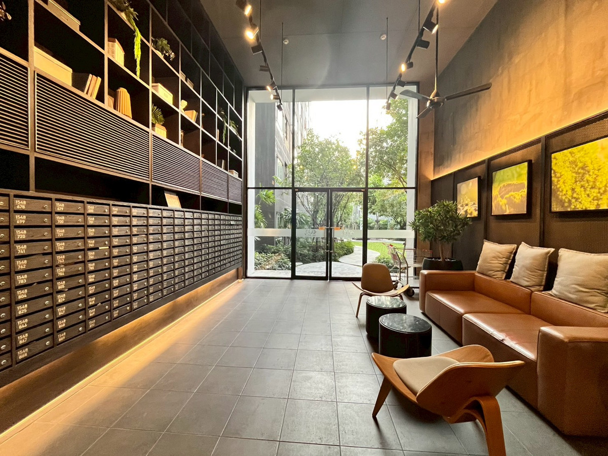 For RentCondoKasetsart, Ratchayothin : For rent Elio Del Moss 1Bed Plus (2BED) Pool View near BTS Sena-Nikhom shuttle bus service**LINE ID : @751paggb / TEL: 0863649888