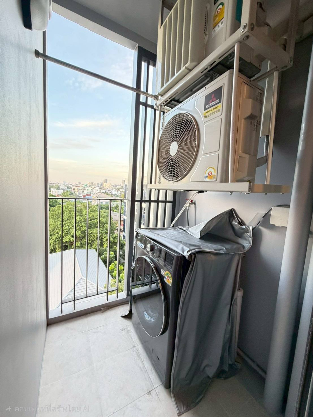 For RentCondoKasetsart, Ratchayothin : For Rent Aspire Ratchayothin 350m. BTS Ratchayothin free shuttle bus closed to 7-11**LINE ID : @751paggb / TEL: 086-3649888