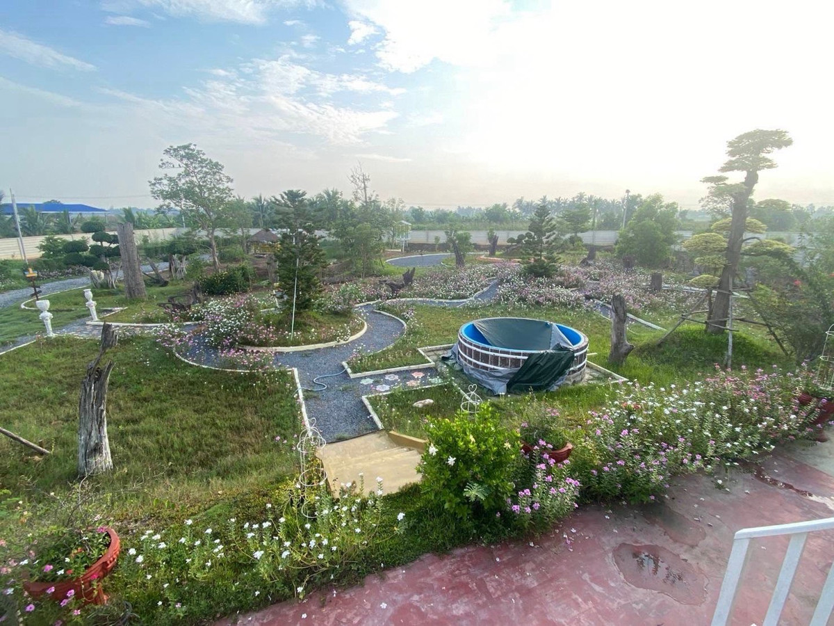 ขายบ้านนครปฐม : 📢👇 ราคาดีที่หาไม่ได้ง่าย ๆ! บ้านพร้อมโกดัง บนพื้นที่ใหญ่ ขายต่ำกว่าทุนการก่อสร้าง คุ้มค่าในการเป็นเจ้าของ ออกแบบและก่อสร้างอย่างพิถีพิถัน เดินทางสะดวก ใกล้แหล่งชุมชนและสิ่งอำนวยความสะดวกครบครัน