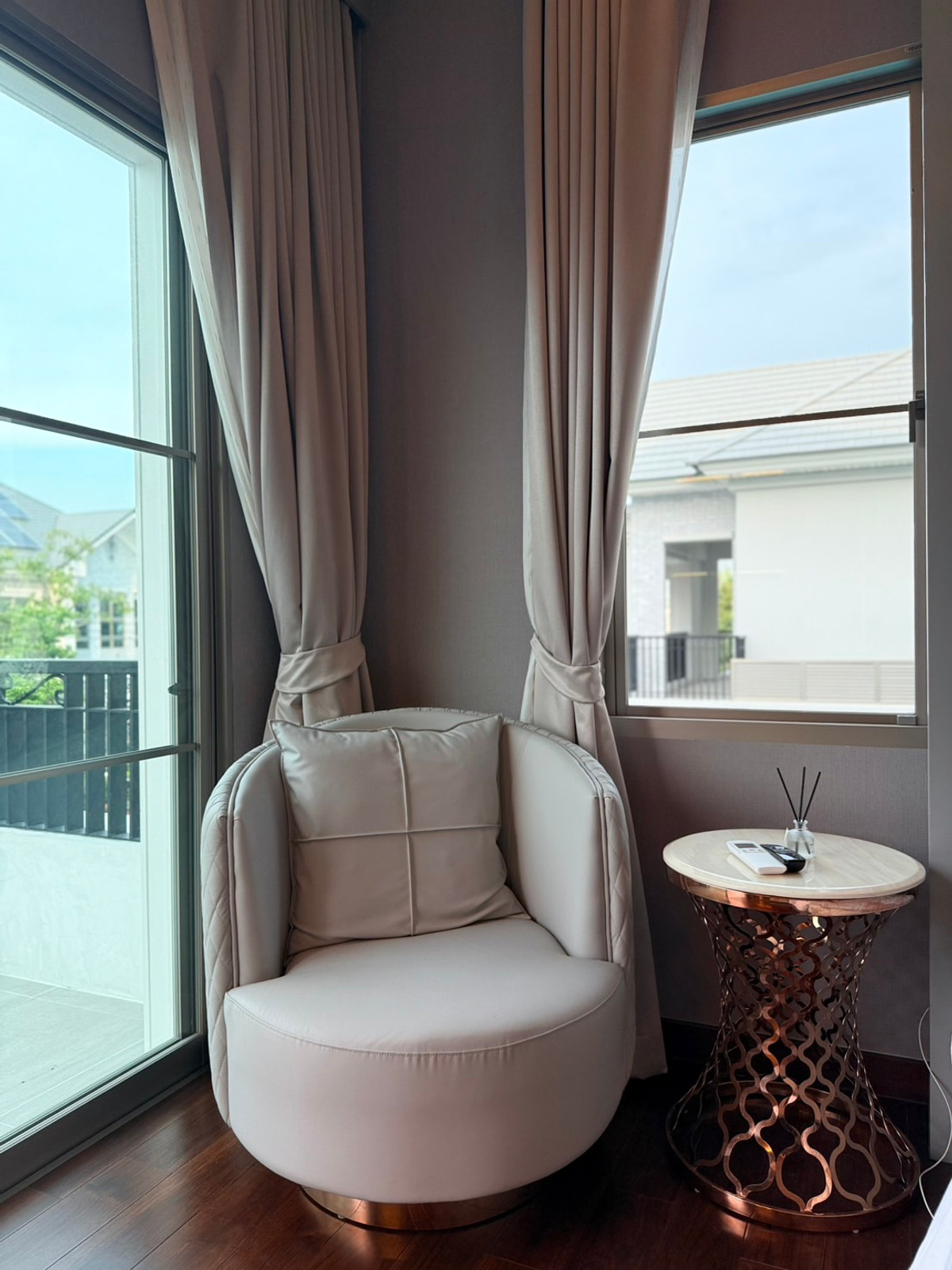 For RentHouseLadkrabang, Suwannaphum Airport : Perfect Masterpiece Sukhumvit 77 / 4 Bedrooms (FOR RENT), Perfect Masterpiece Sukhumvit 77 / 4 Bedrooms (FOR RENT) POON046