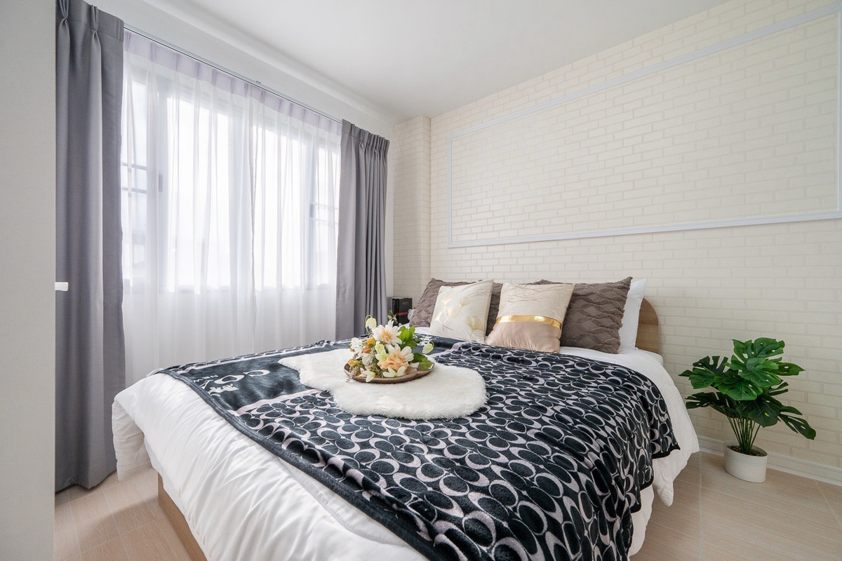 For SaleCondoRamkhamhaeng, Hua Mak : Newly renovated, fully decorated, just carry your bags and move in.