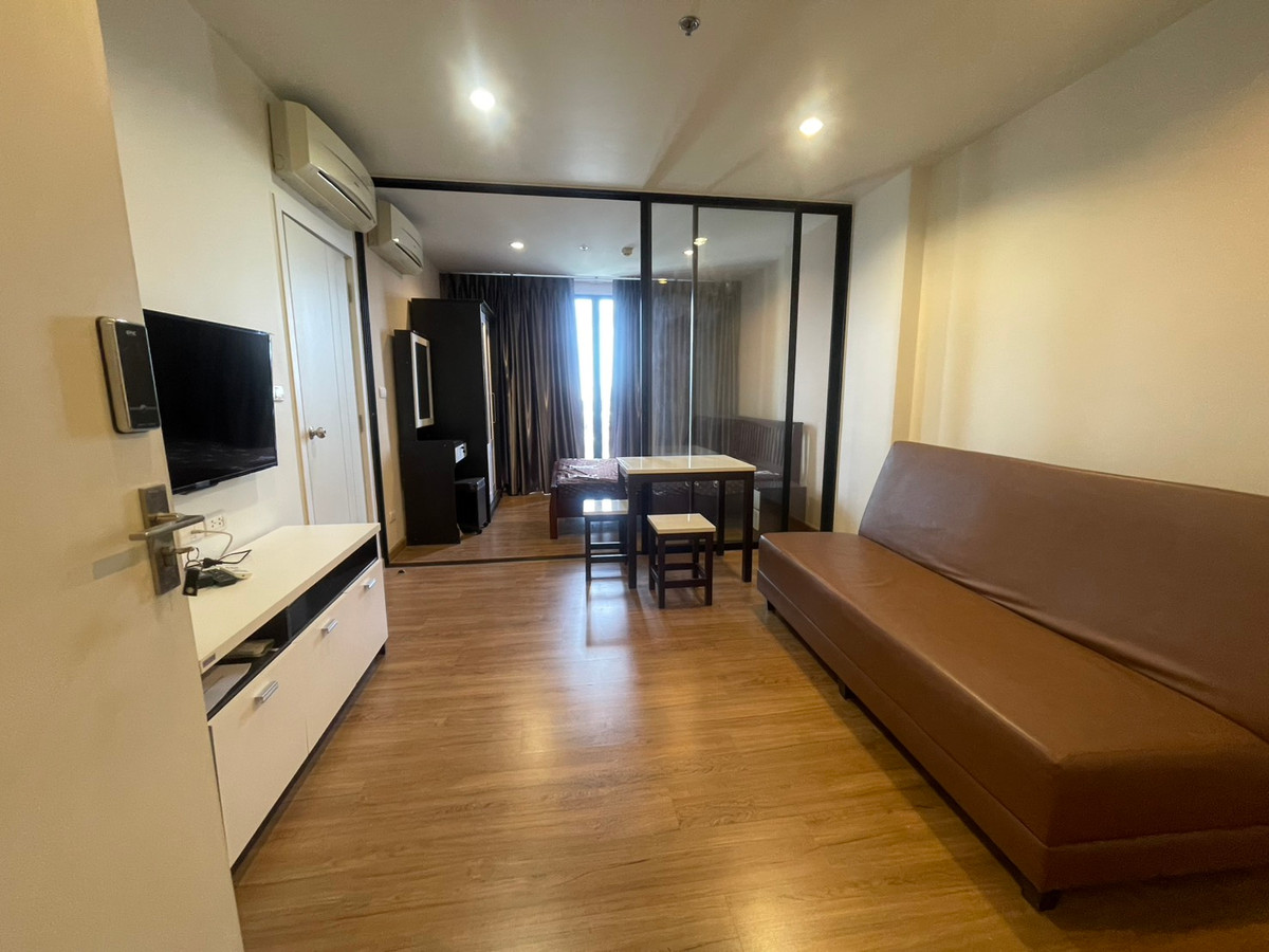 For RentCondoBang Sue, Wong Sawang, Tao Pun : 💖 Condo The Tree Interchange for rent, next to Gateway Bang Sue Mall / Cooper 22 sq m, price only 8,000 baht / feel free to inquire 🟢 Line : atfirm2010💖