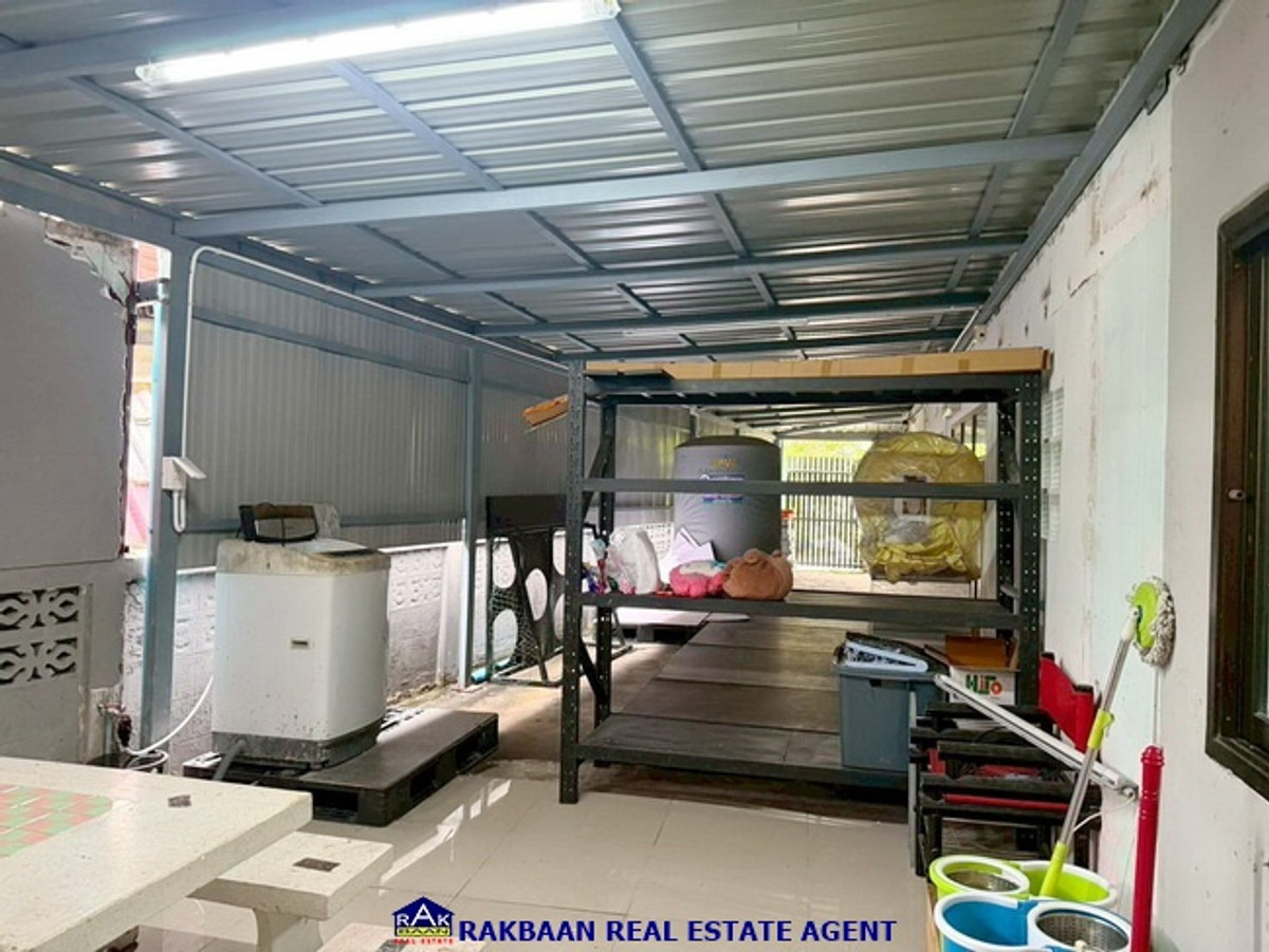 For SaleHome OfficeNonthaburi, Bang Yai, Bangbuathong : Home office for sale with warehouse Well decorated, ready to use immediately, 137 sq m, location Soi Chulin Chuan 4, Bang Bua Thong, Nonthaburi.