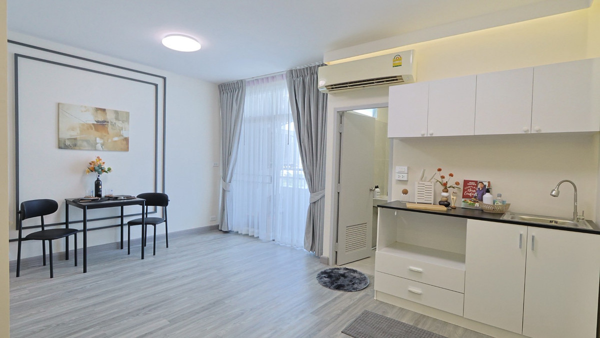 ขายคอนโดพัฒนาการ ศรีนครินทร์ : 🏙💥 Thai Rong Tower พัฒนาการ 🌟📌 ราคาดีสุดในโซนพัฒนาการ! คอนโด 41 ตร.ม. รีโนเวทใหม่ 1.49 ลบ.