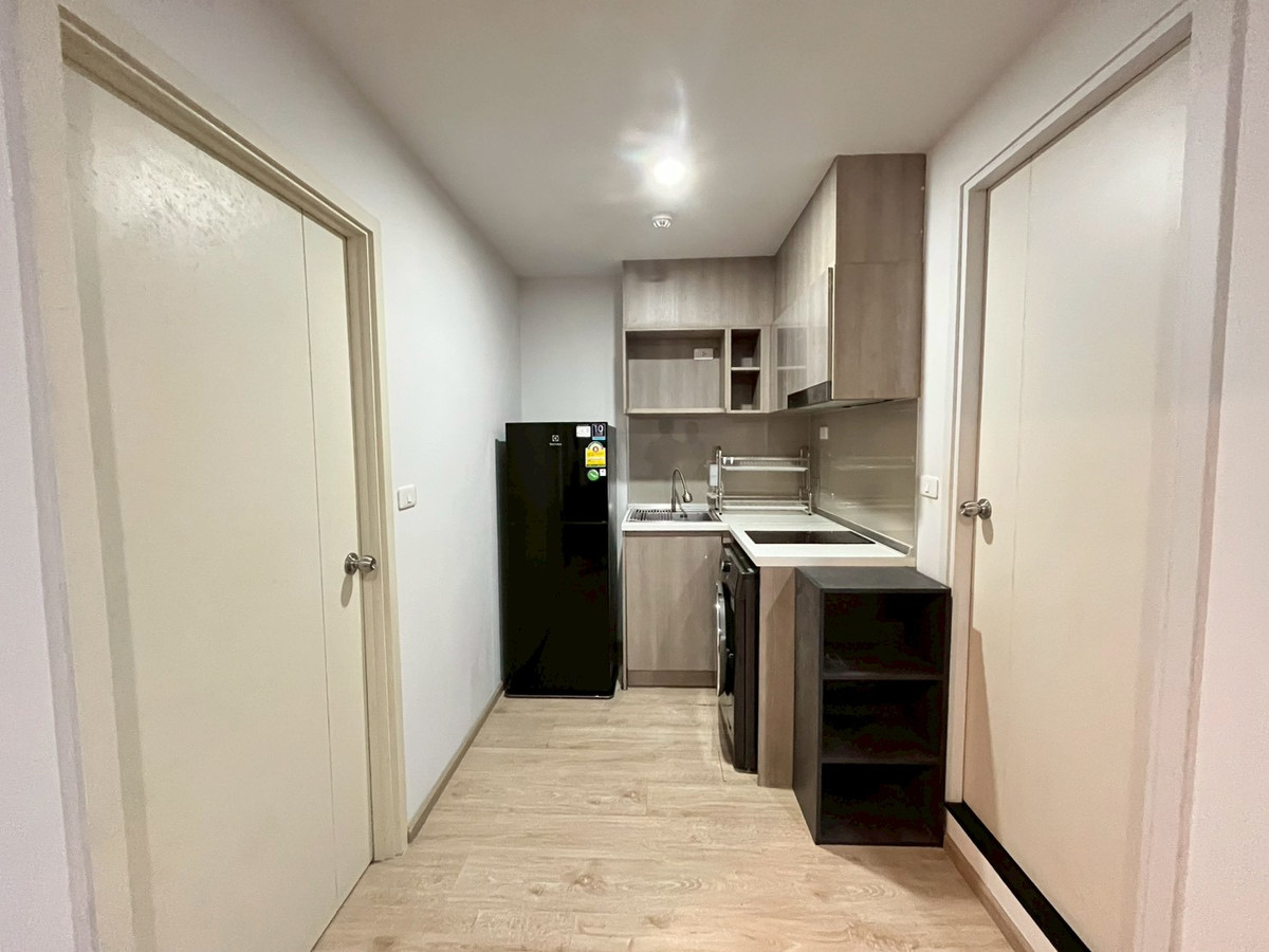 For RentCondoKasetsart, Ratchayothin : For rent Elio Del Moss 1Bed Plus (2BED) Pool View near BTS Sena-Nikhom shuttle bus service**LINE ID : @751paggb / TEL: 0863649888