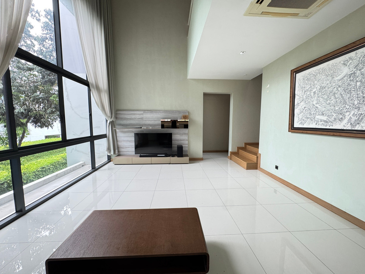 For RentHouseRama9, Petchburi, RCA : Single house for rent, Parc Priva – 4 bedrooms, close to expressway, Central Rama 9, international school.