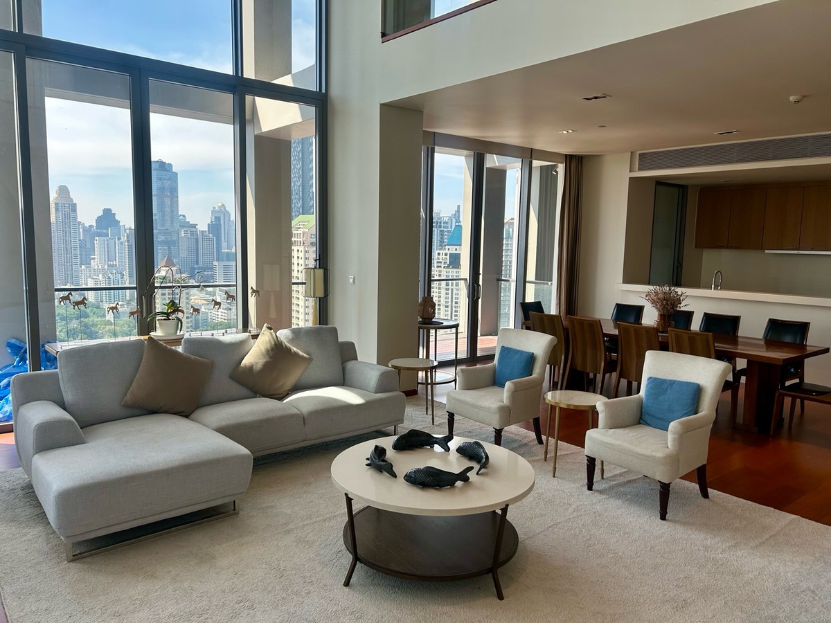 ให้เช่าคอนโดสาทร นราธิวาส : LUXULY 3 BEDROOM  UNIT AT THE SUKHOTHAI RESIDENCE  FOR RENT