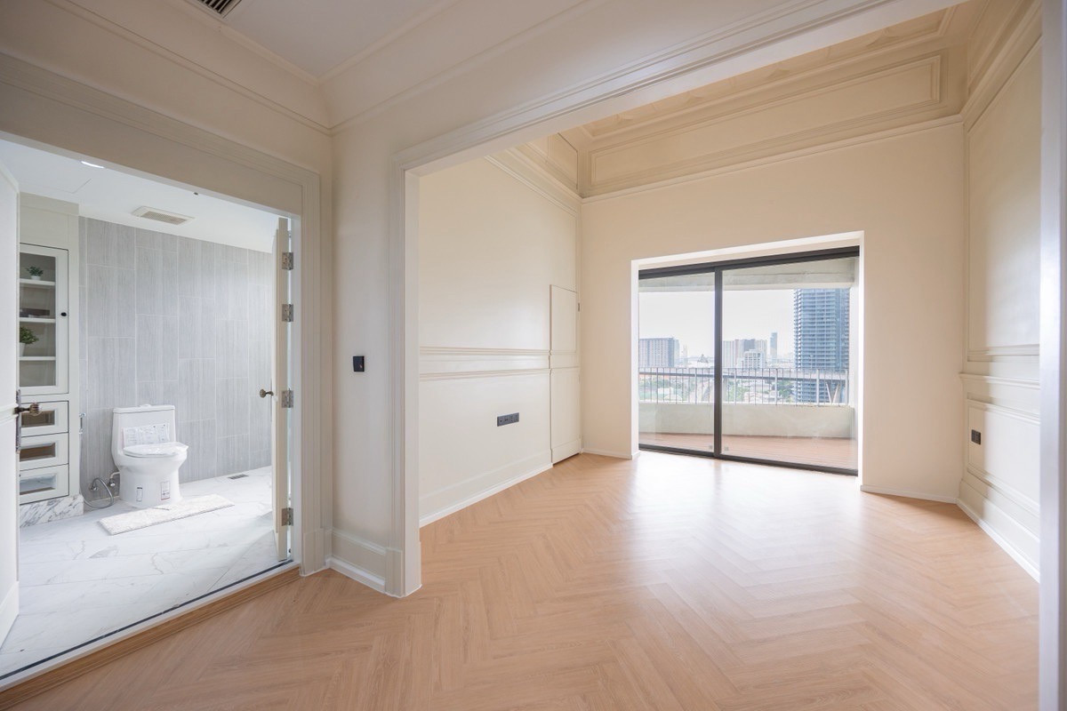 For SaleCondoRama3 (Riverside),Satupadit : 📢Newly renovated! A real waterfront unit with a large combined corner unit, spacious, airy, and very private. Enjoy a calm and peaceful atmosphere, perfect for anyone who values comfort, convenience, and a relaxed lifestyle.