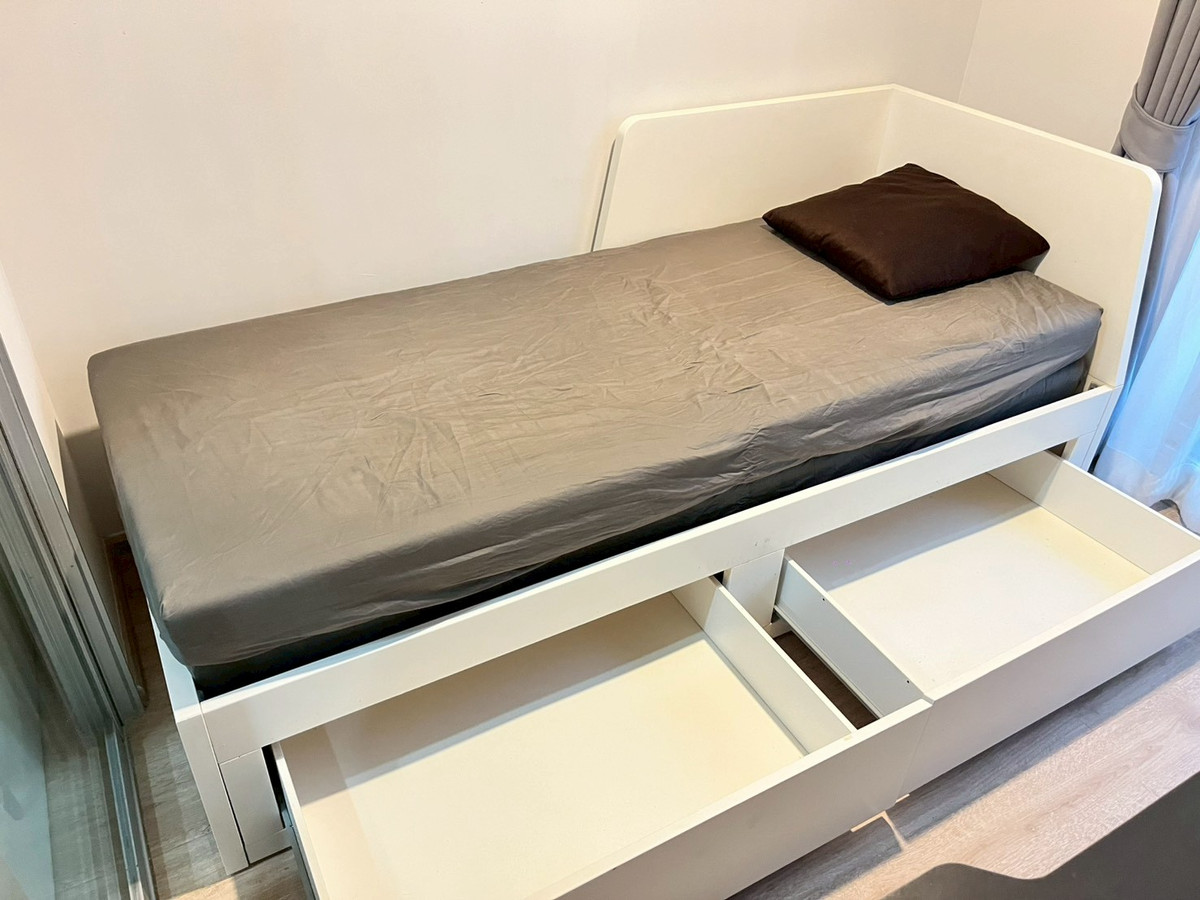 For RentCondoKasetsart, Ratchayothin : For rent Elio Del Moss 1Bed Plus (2BED) Pool View near BTS Sena-Nikhom shuttle bus service**LINE ID : @751paggb / TEL: 0863649888