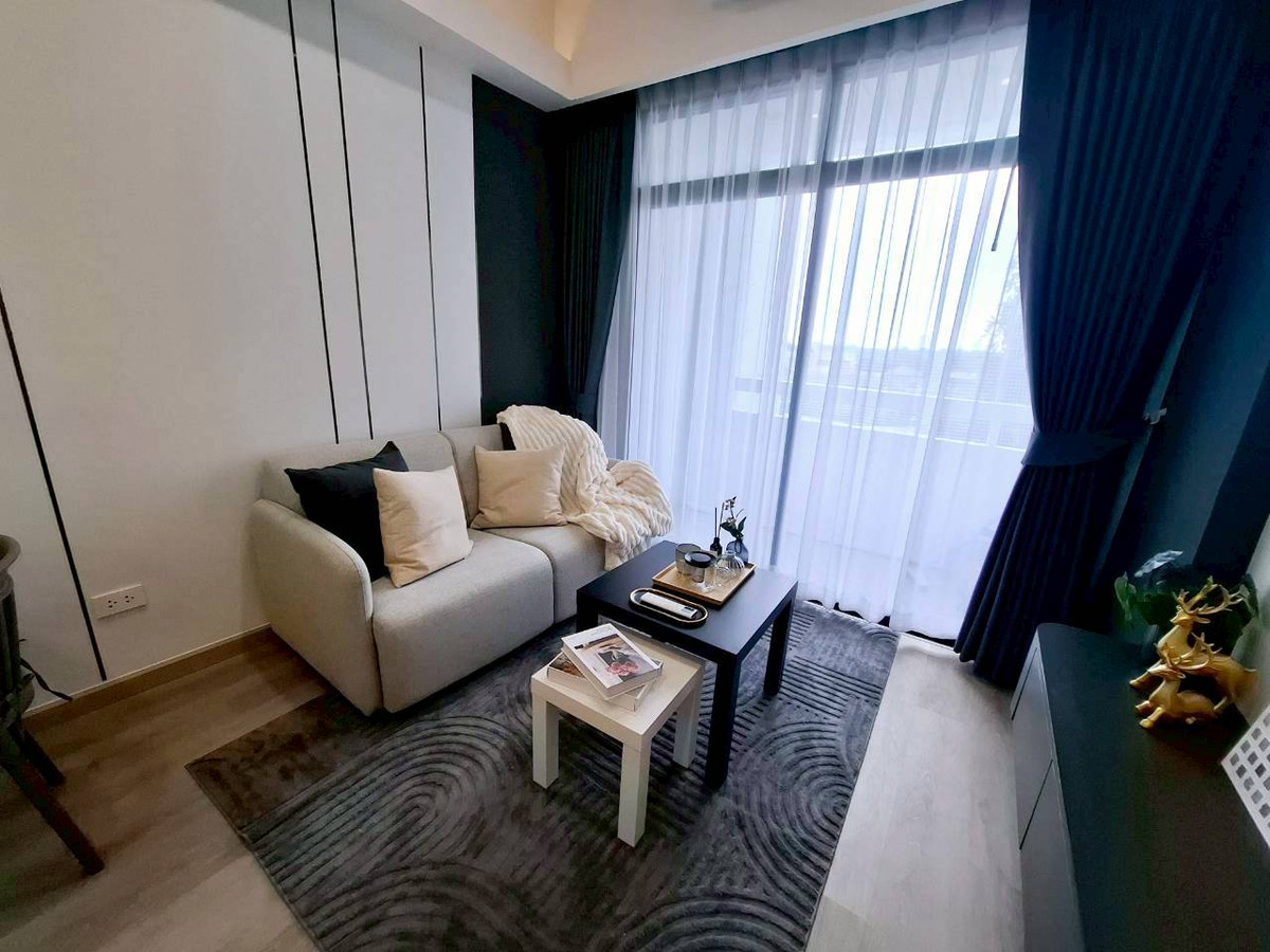 For SaleCondoPattanakan, Srinakarin : sell !! St. Charm Condominium, spacious room, beautifully decorated, ready to move in. Near the skytrain station