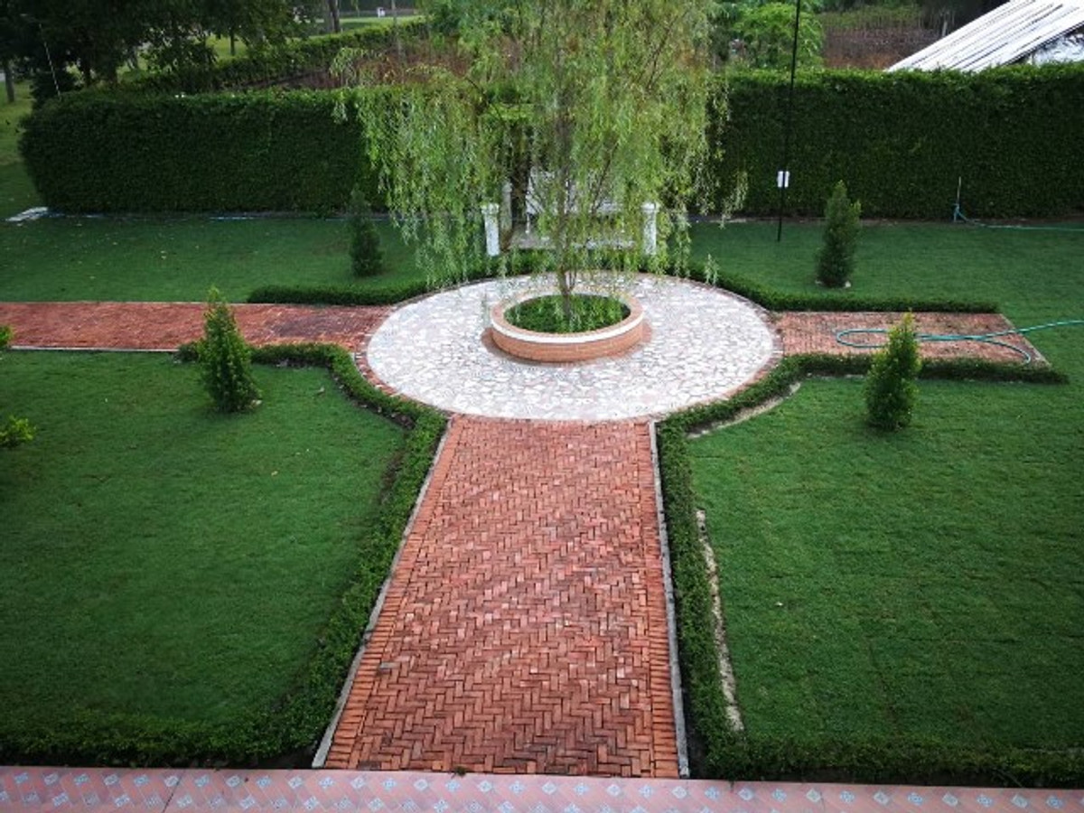 ขายที่ดินราชบุรี : ขาย ที่ดิน 13-0-15.9 ไร่ ริมแม่น้ำแม่กลอง พร้อมบ้าน 4 หลัง สไตล์ Barn House บางโตนด โพธาราม  ราชบุรี  