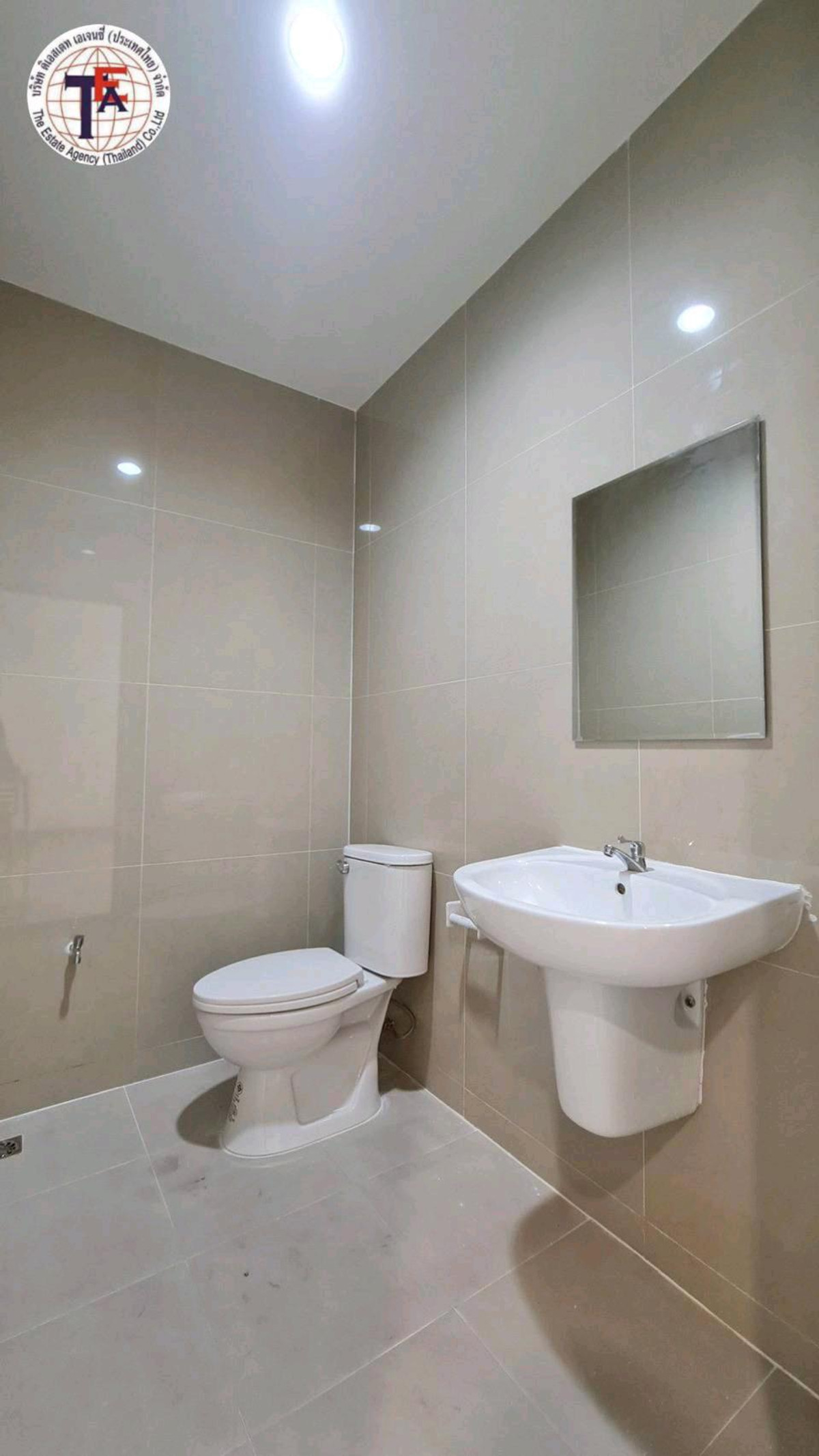 ขายทาวน์โฮมมีนบุรี-ร่มเกล้า : ขายทาวน์เฮ้าส์ 2 ชั้น หมู่บ้านเมดิโอ้ หน้าบ้านติดสวนหย่อมหมู่บ้าน นิมิตรใหม่ 13 15 รามอินทรา คลองสามวา แฟชั่นไอส์แลนด ์ซาฟารีเวิลด ์ตลาดมีนบุรี โรงพยาบาลสินแพทย์โรงพยาบาลนพรัตน์ สนามบินสุวรรณภูมิ สวนสยาม รถไฟฟ้าสายสีส้ม สุวินทวงศ์ หทัยราษฎร์