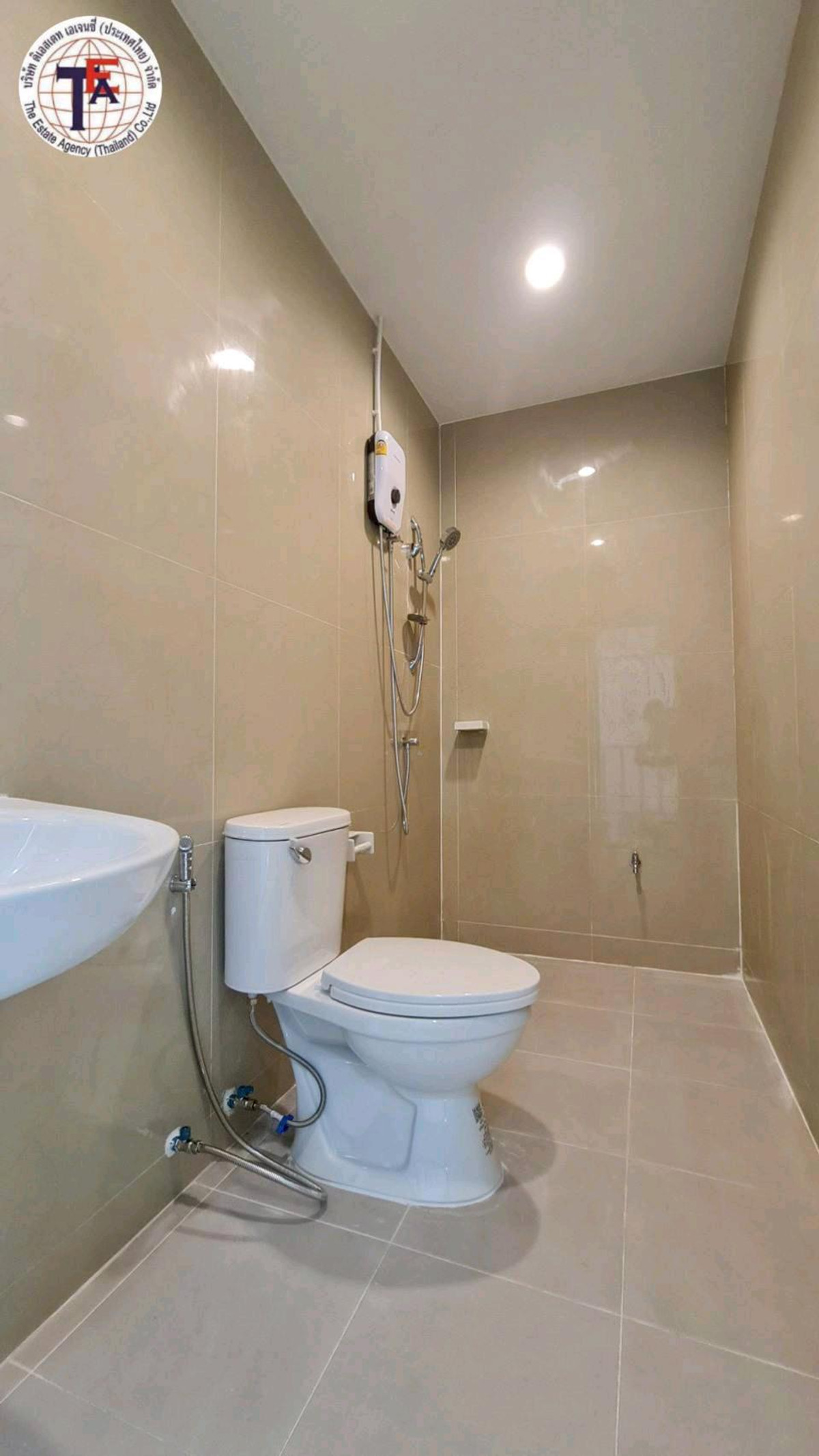 ขายทาวน์โฮมมีนบุรี-ร่มเกล้า : ขายทาวน์เฮ้าส์ 2 ชั้น หมู่บ้านเมดิโอ้ หน้าบ้านติดสวนหย่อมหมู่บ้าน นิมิตรใหม่ 13 15 รามอินทรา คลองสามวา แฟชั่นไอส์แลนด ์ซาฟารีเวิลด ์ตลาดมีนบุรี โรงพยาบาลสินแพทย์โรงพยาบาลนพรัตน์ สนามบินสุวรรณภูมิ สวนสยาม รถไฟฟ้าสายสีส้ม สุวินทวงศ์ หทัยราษฎร์