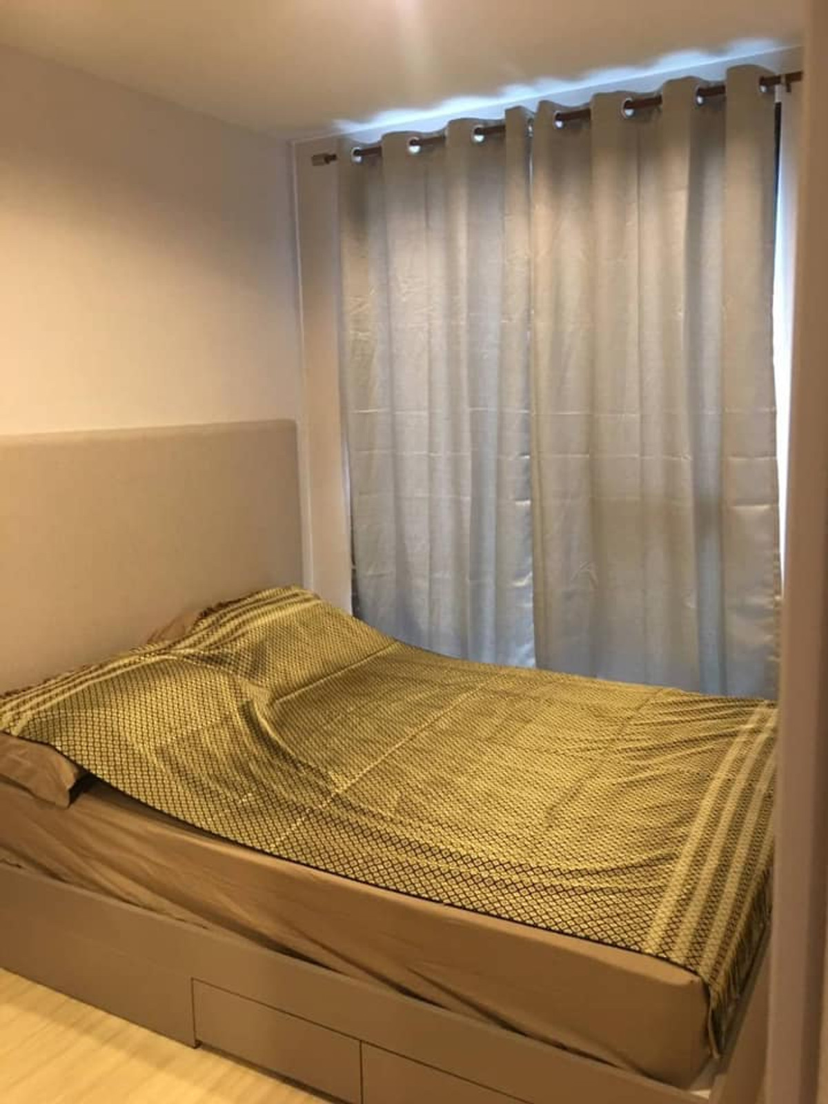 ให้เช่าคอนโดท่าพระ ตลาดพลู วุฒากาศ : The Privacy Thaphra Interchange【𝐑𝐄𝐍𝐓】🔥โทนสว่างเอิร์ธโทน–ไม้อ่อน ตกแต่งแบบ clean living อยู่แล้วรู้สึกโล่ง หายใจได้เต็มปอด🔥 ติดต่อไลน์ไอดี: @hacondo