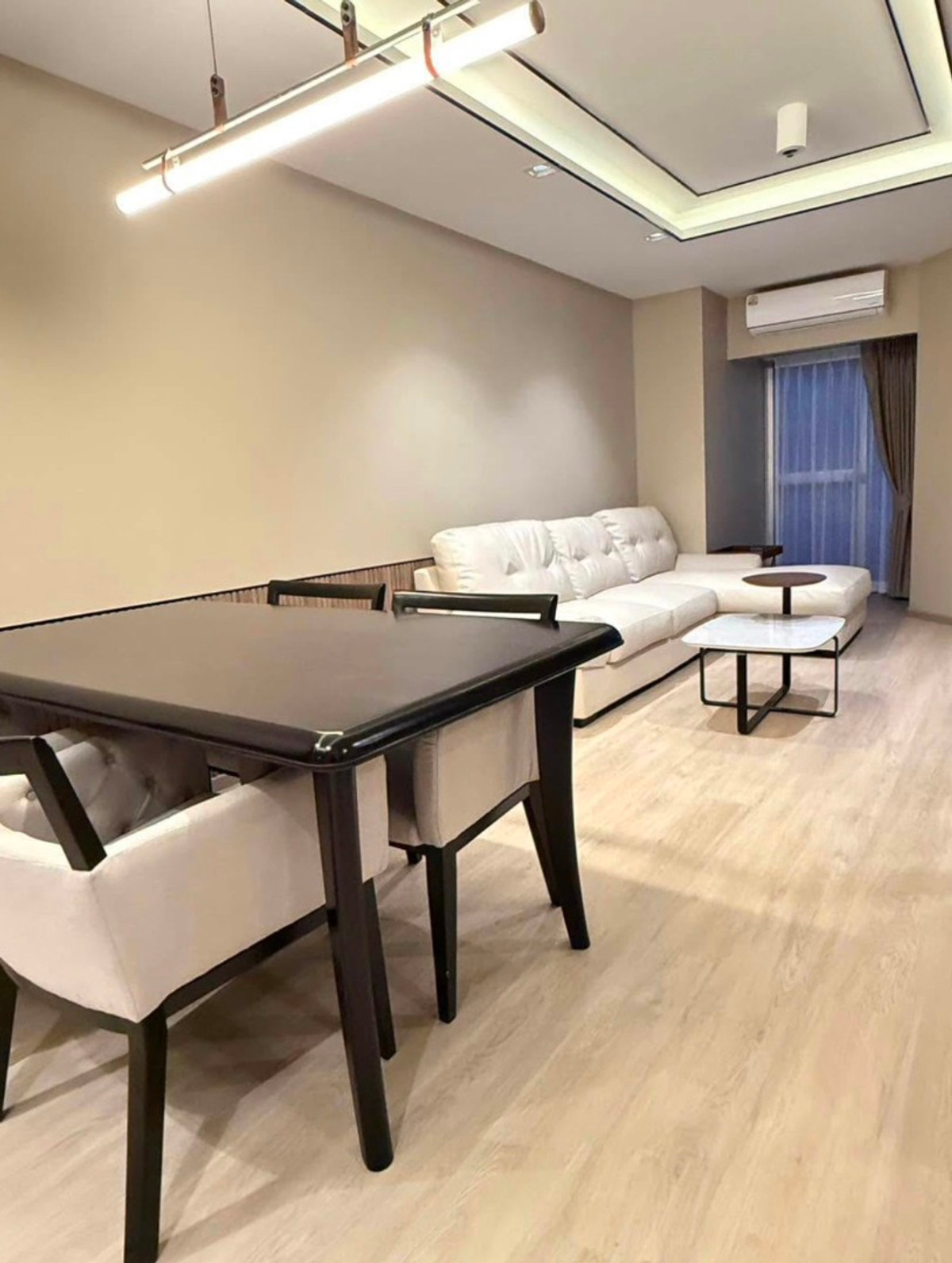 ขายคอนโดวิทยุ ชิดลม หลังสวน : Hot Deal! Wittayu Complex ห้องใหญ่ 2 นอน 93 ตร.ม.  Pet Friendly เพียง 5.5 ลบ. ✨ รีโนเวทใหม่  วิวสระว่ายน้ำ Yield 7.6%* 📞 092-690-5445