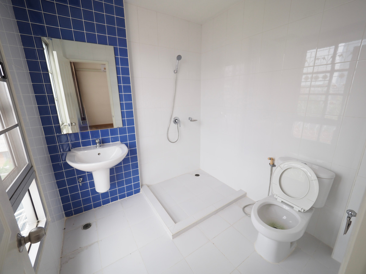 For RentTownhomeSathorn, Narathiwat : Newly Renovated, extra-large 4-storey corner townhouse in Sathon Dist.